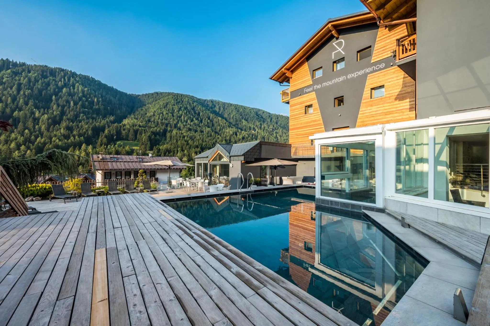 Hot Tub in Hotel Ravelli Luxury Spa