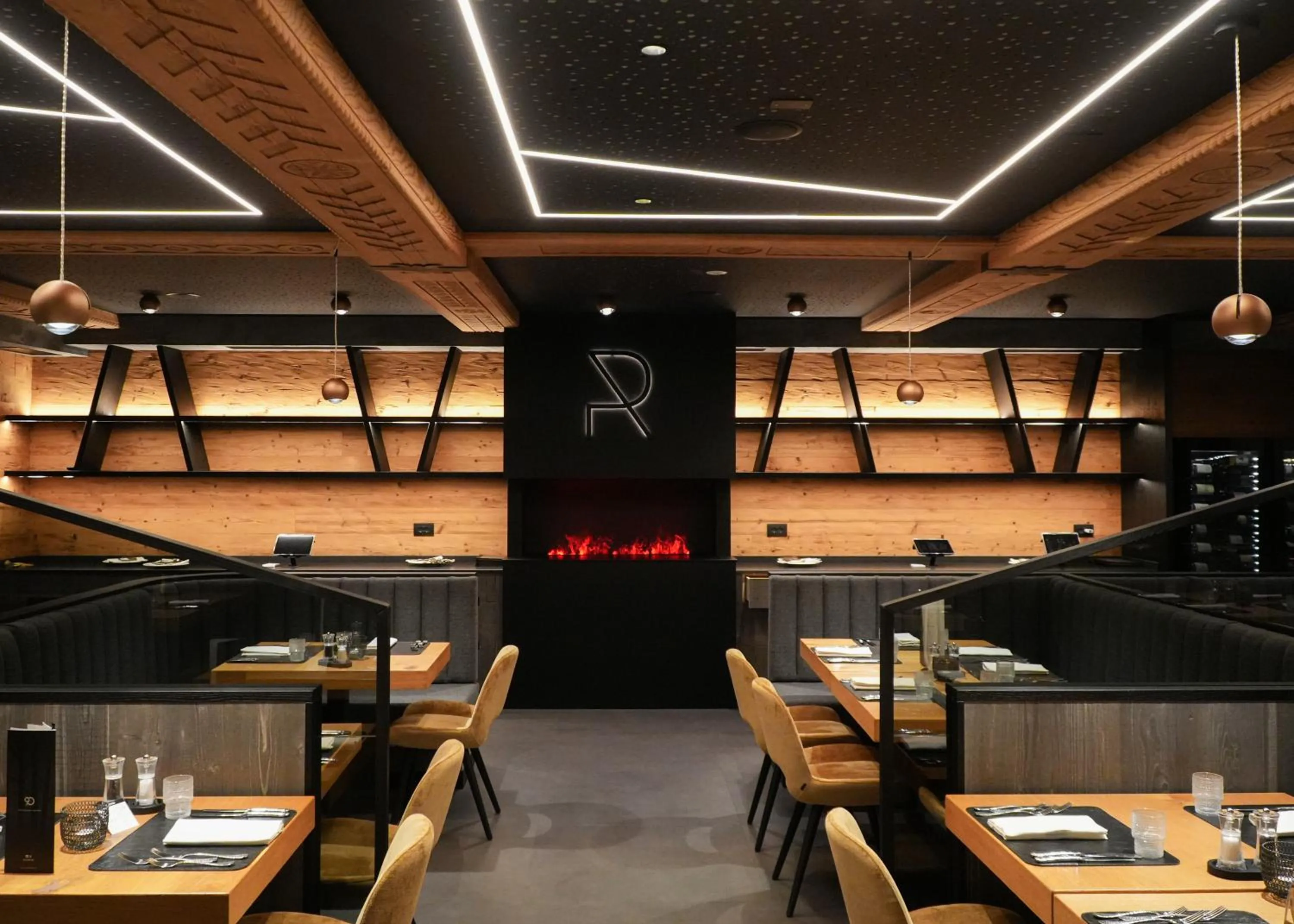 Restaurant/places to eat in Hotel Ravelli Luxury Spa