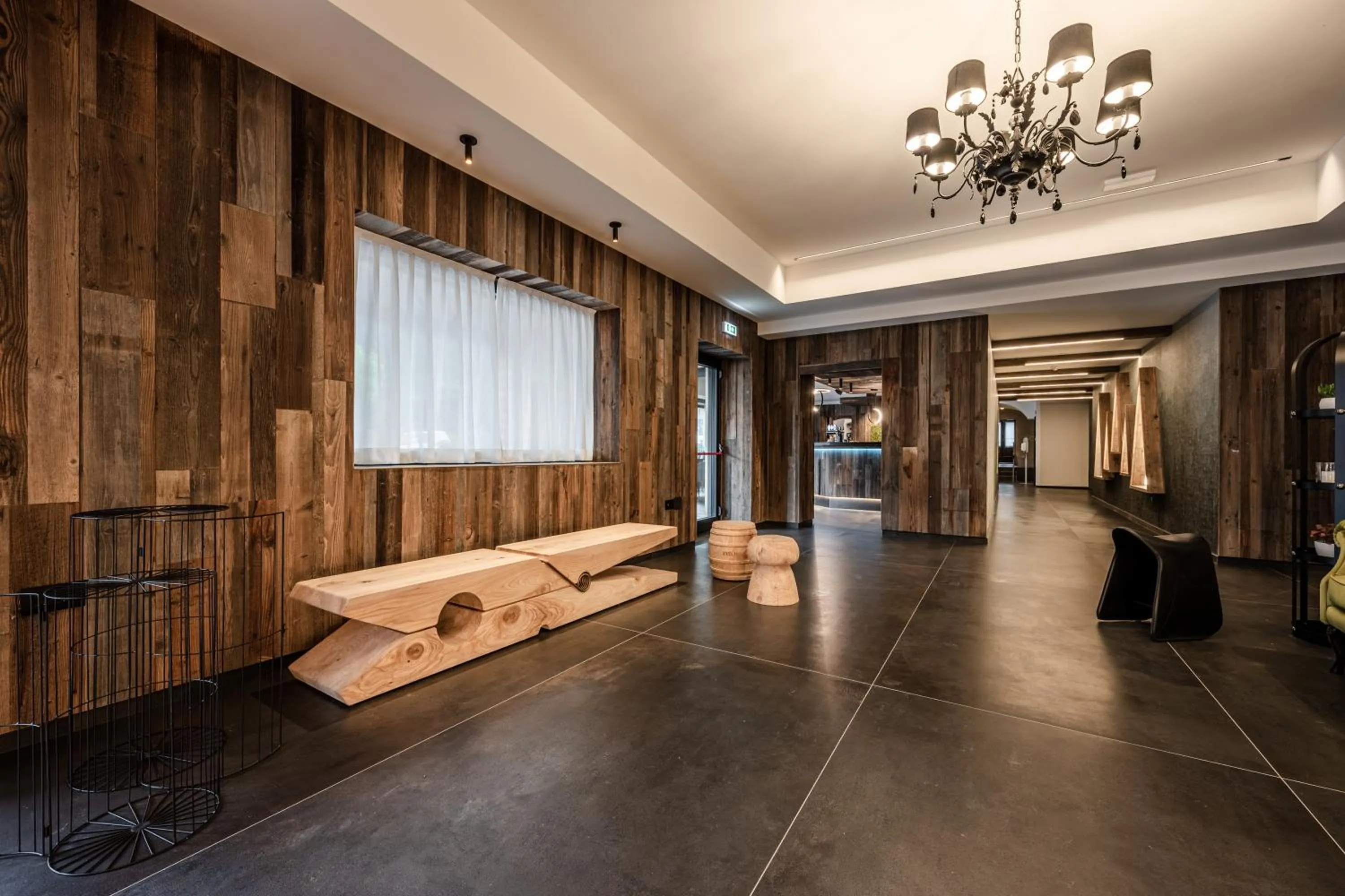 Decorative detail in Hotel Ravelli Luxury Spa