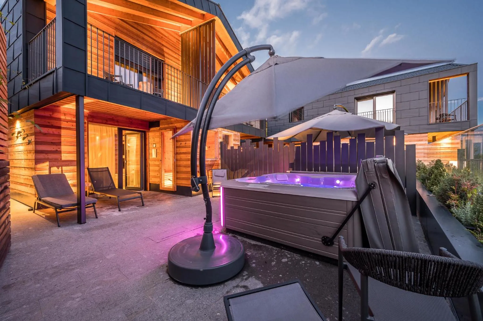 Property building in Hotel Ravelli Luxury Spa