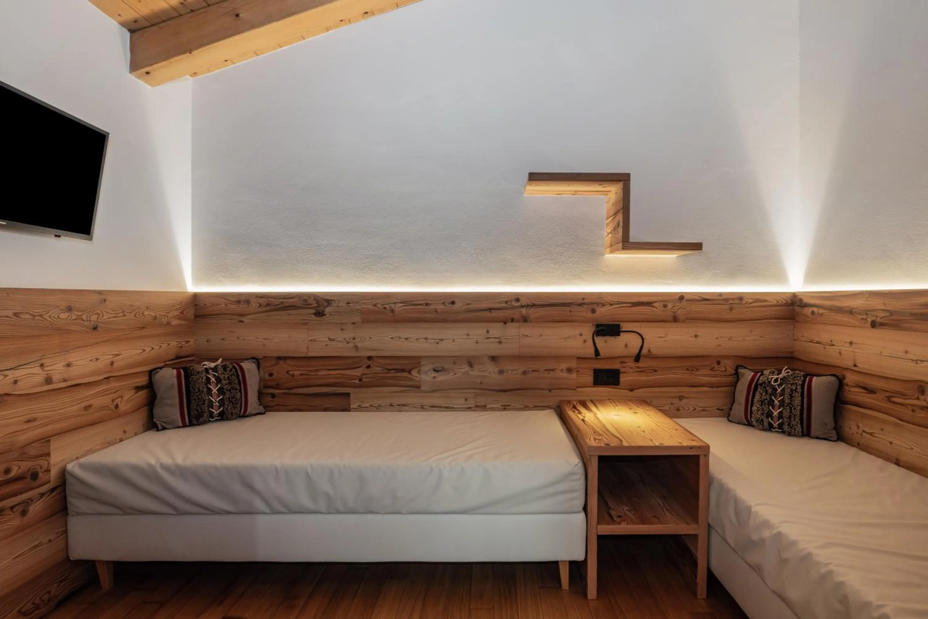 Bed in Hotel Ravelli Luxury Spa