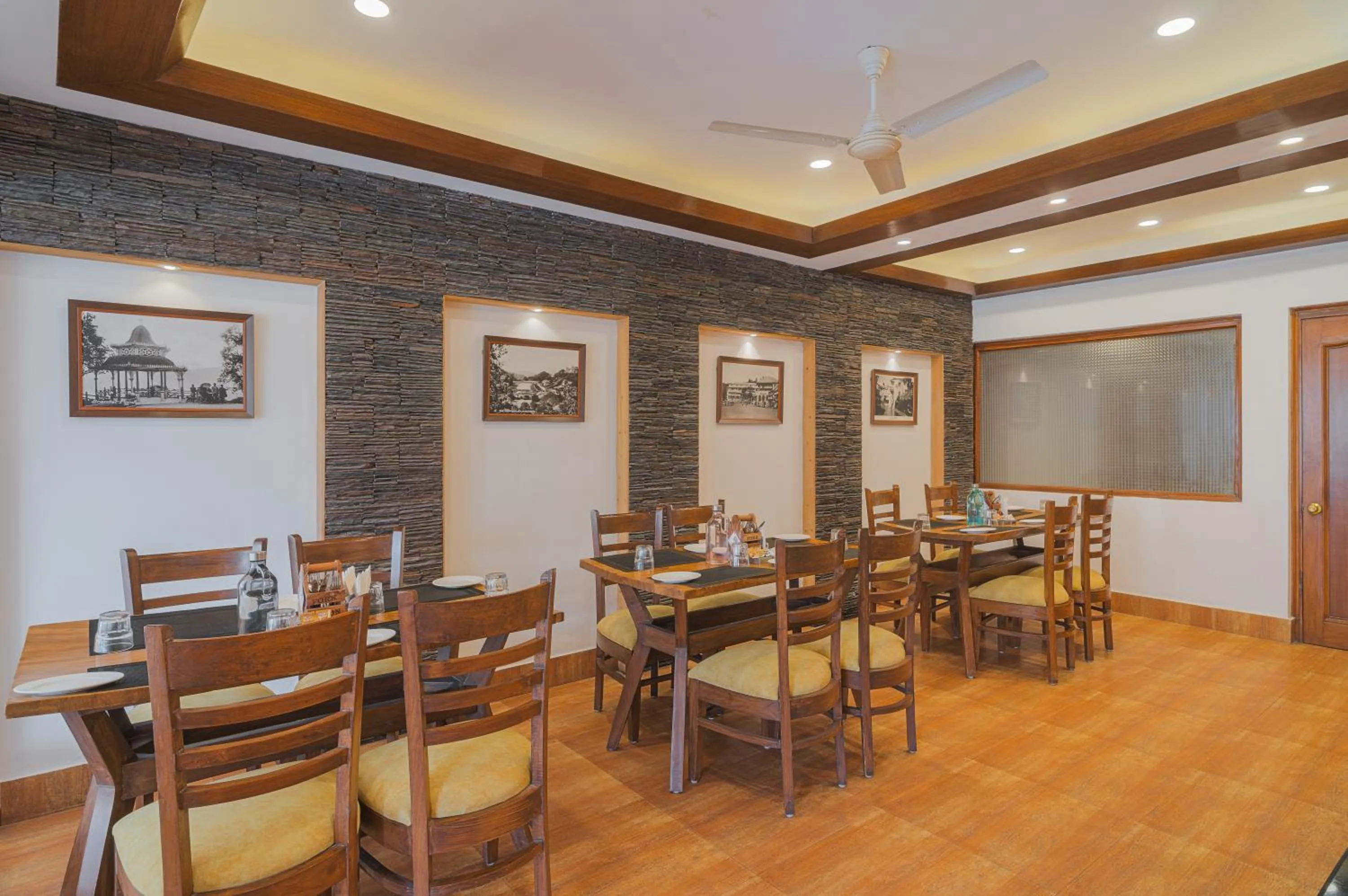 Restaurant/places to eat in Zone Connect by The Park Mussoorie
