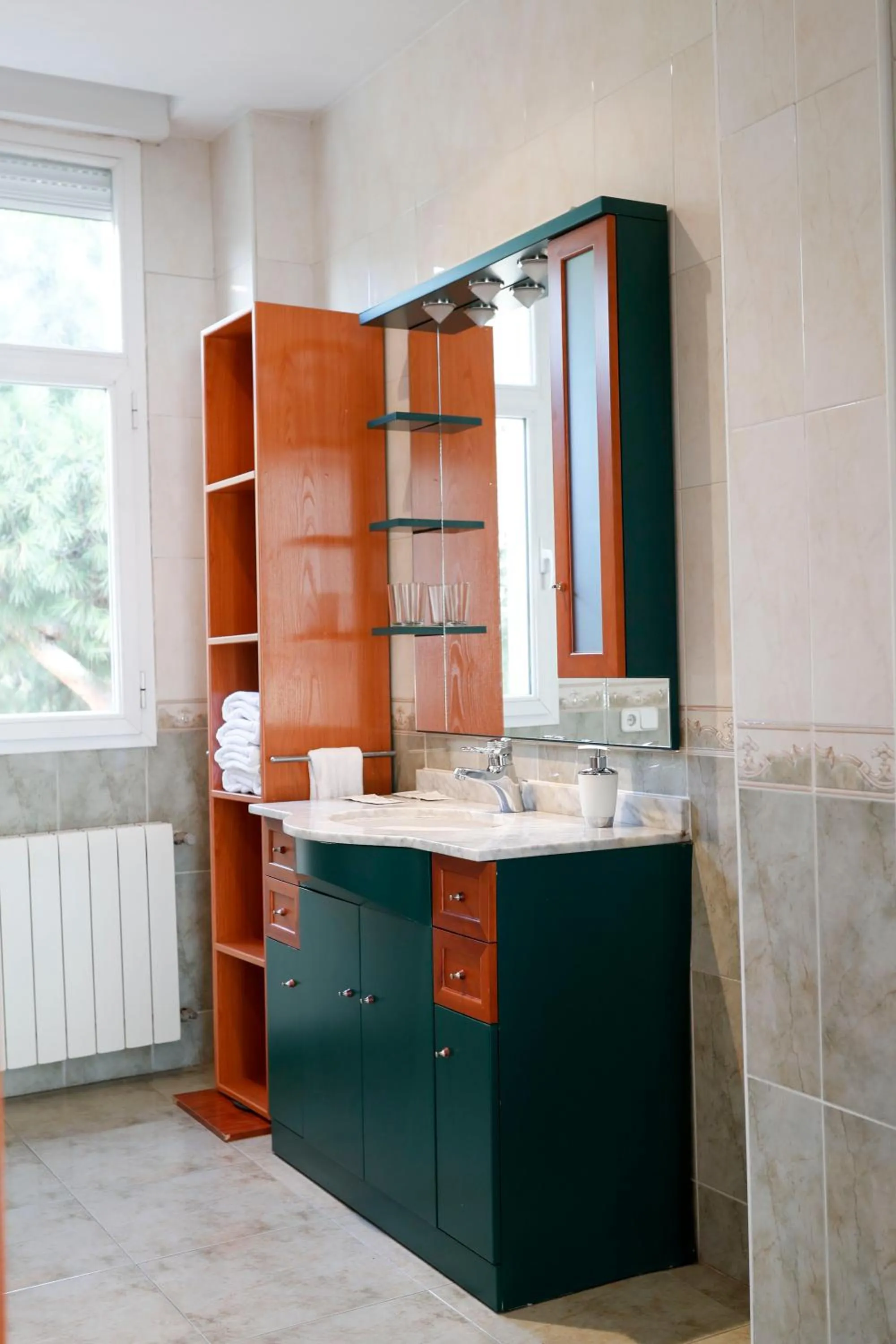 Bathroom in Hostal Escala Suites