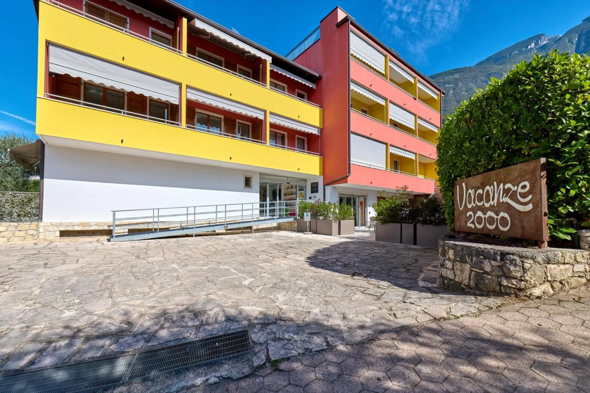 Property building in Hotel Vacanze 2000 - Adults Only