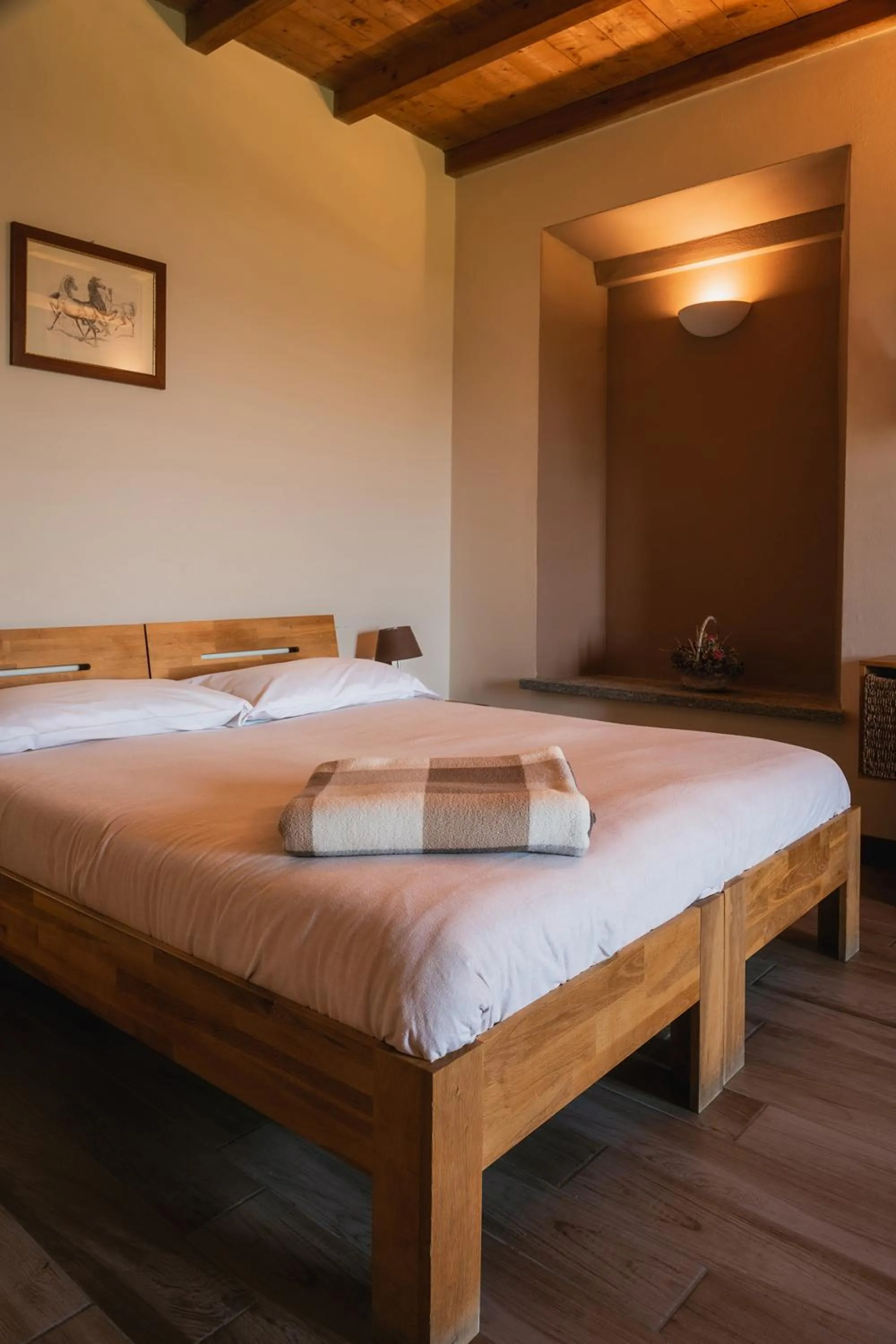 Bedroom, Bed in Equirelais