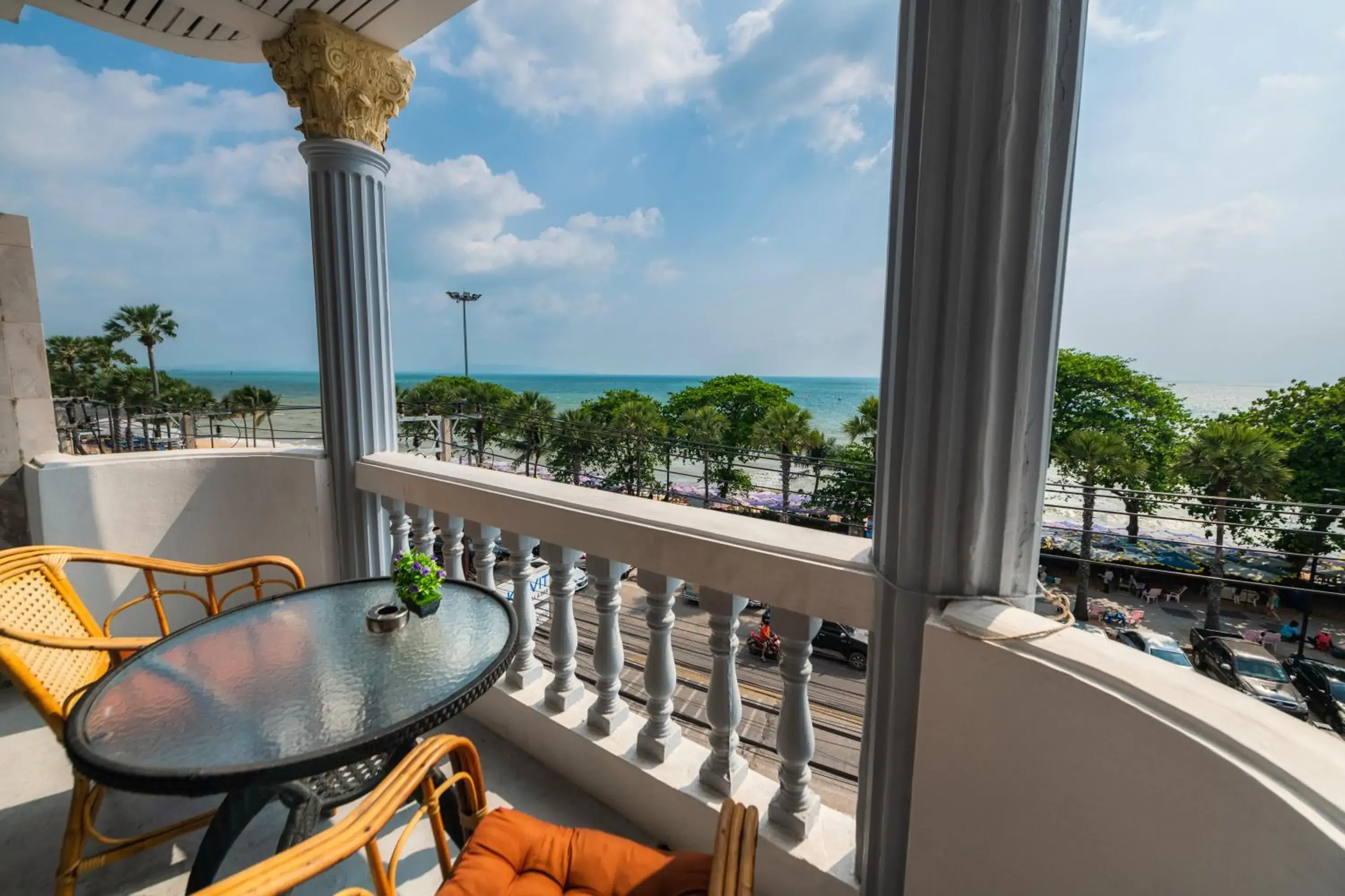 Happy Vikings - Beachfront Happy Vikings - Beachfront