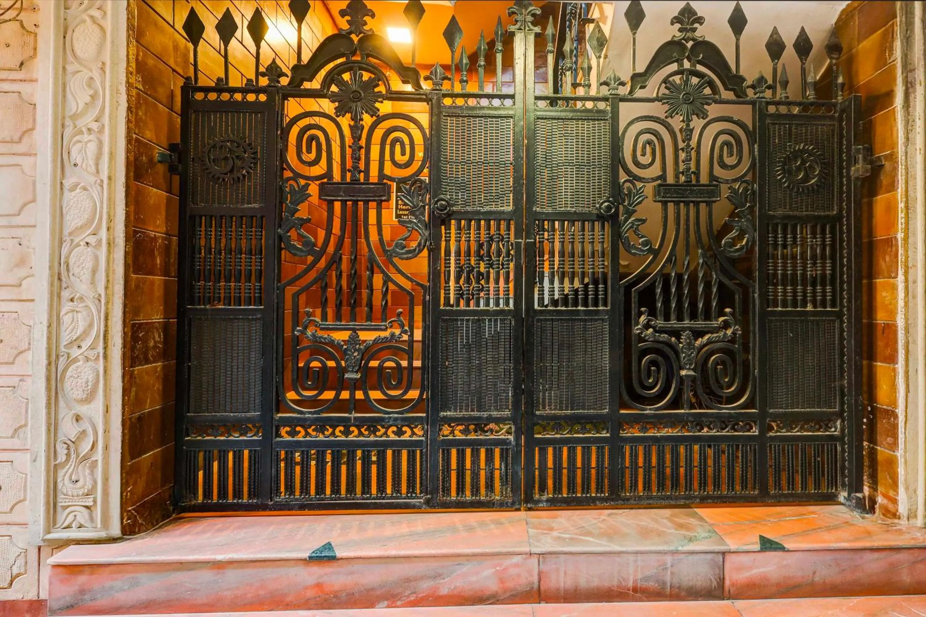 Facade/entrance in Hotel O New Delhi Palam Railway Station