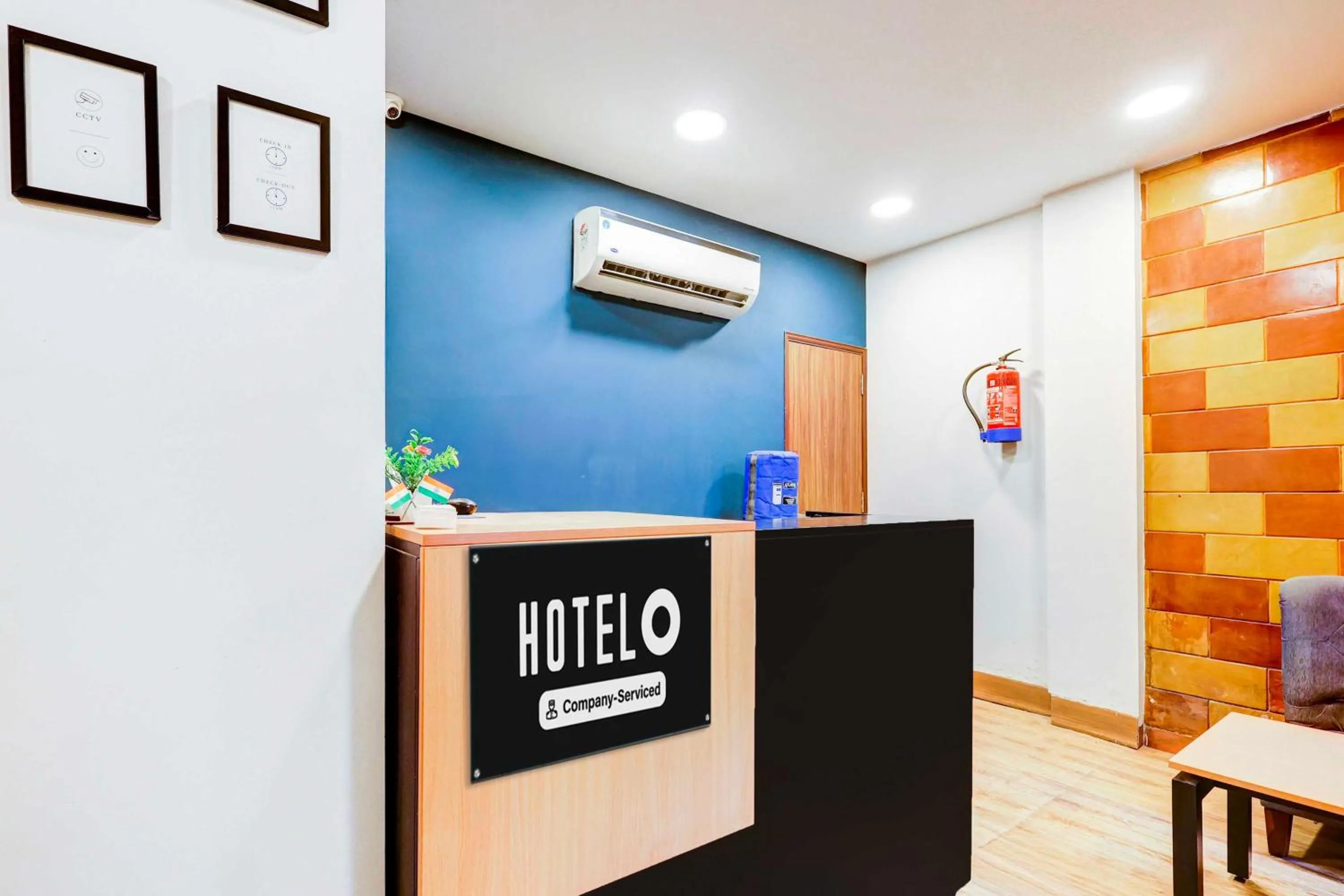 Lobby or reception in Hotel O New Delhi Palam Railway Station