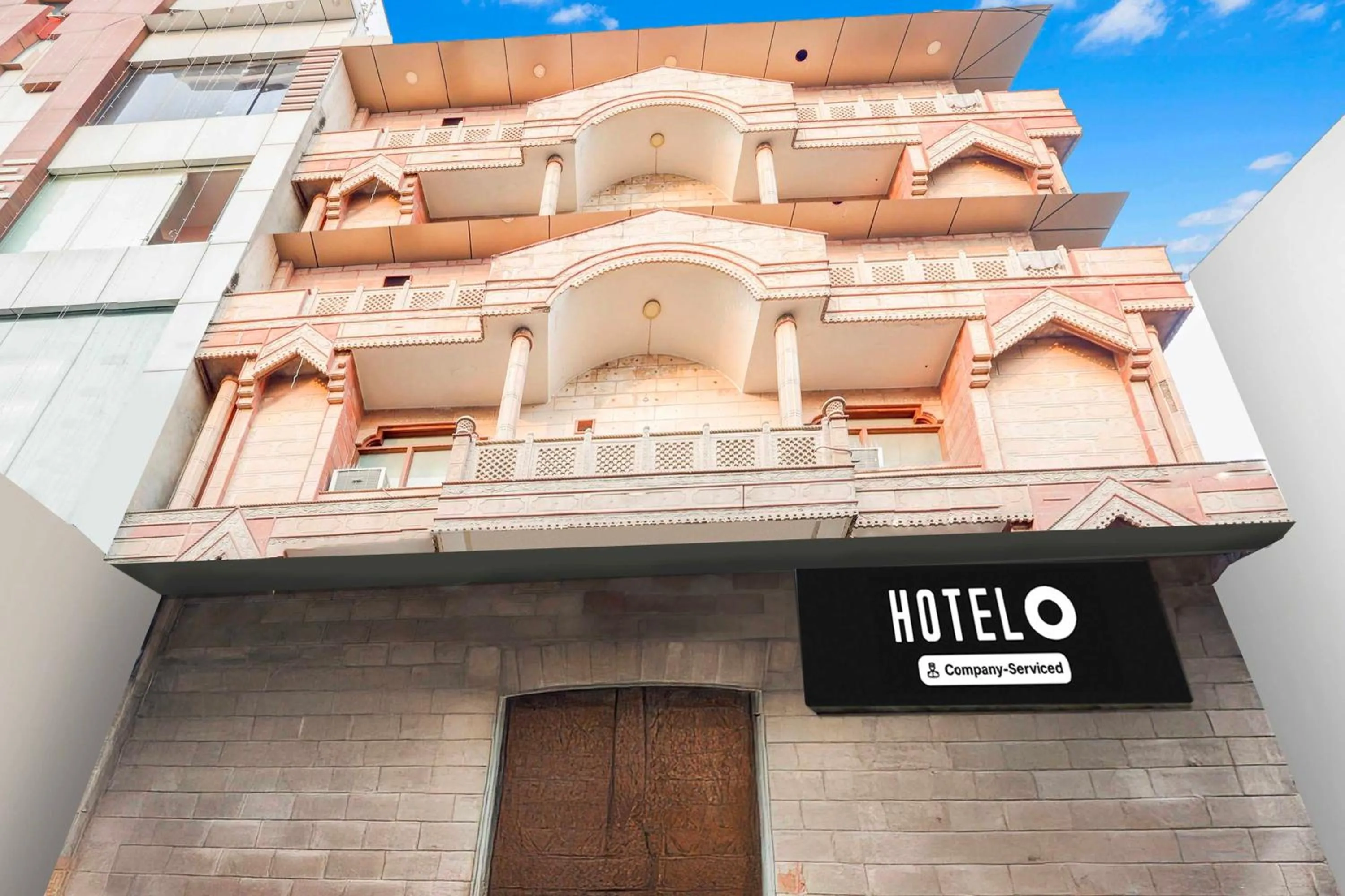 Facade/entrance in Hotel O New Delhi Palam Railway Station