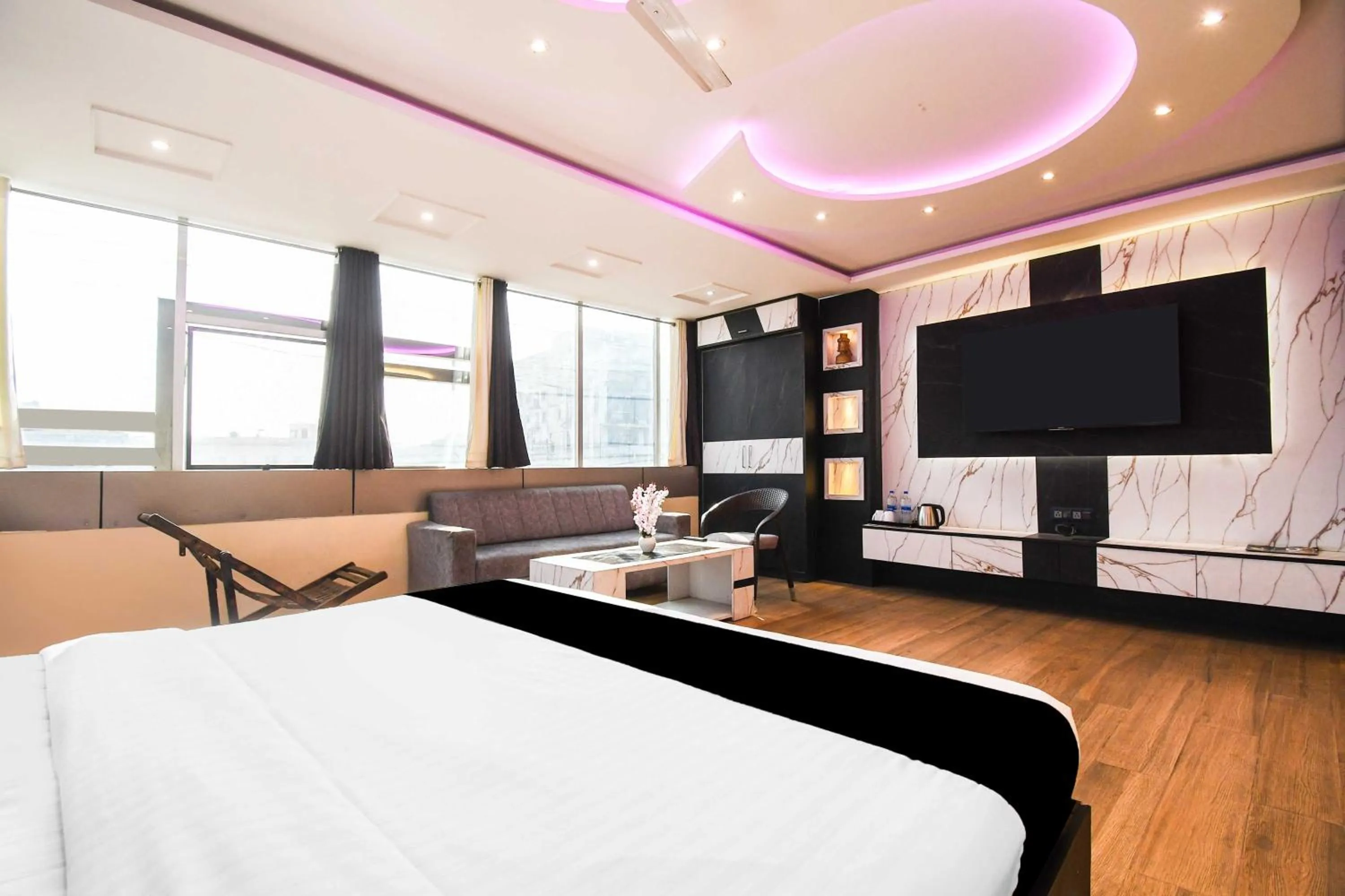 Bedroom, Bed in Hotel O Hirak Road Dhanbad