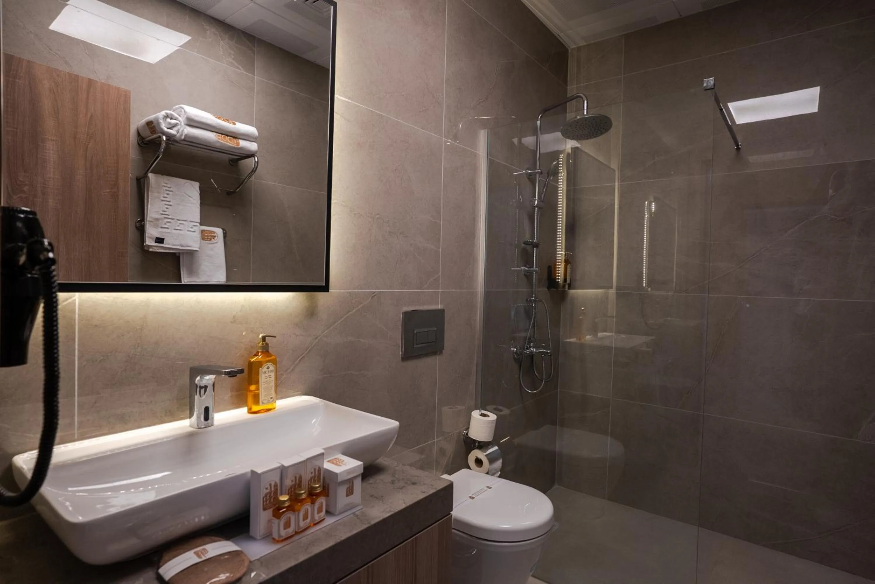 Kemer City Hotel İstanbul Airport