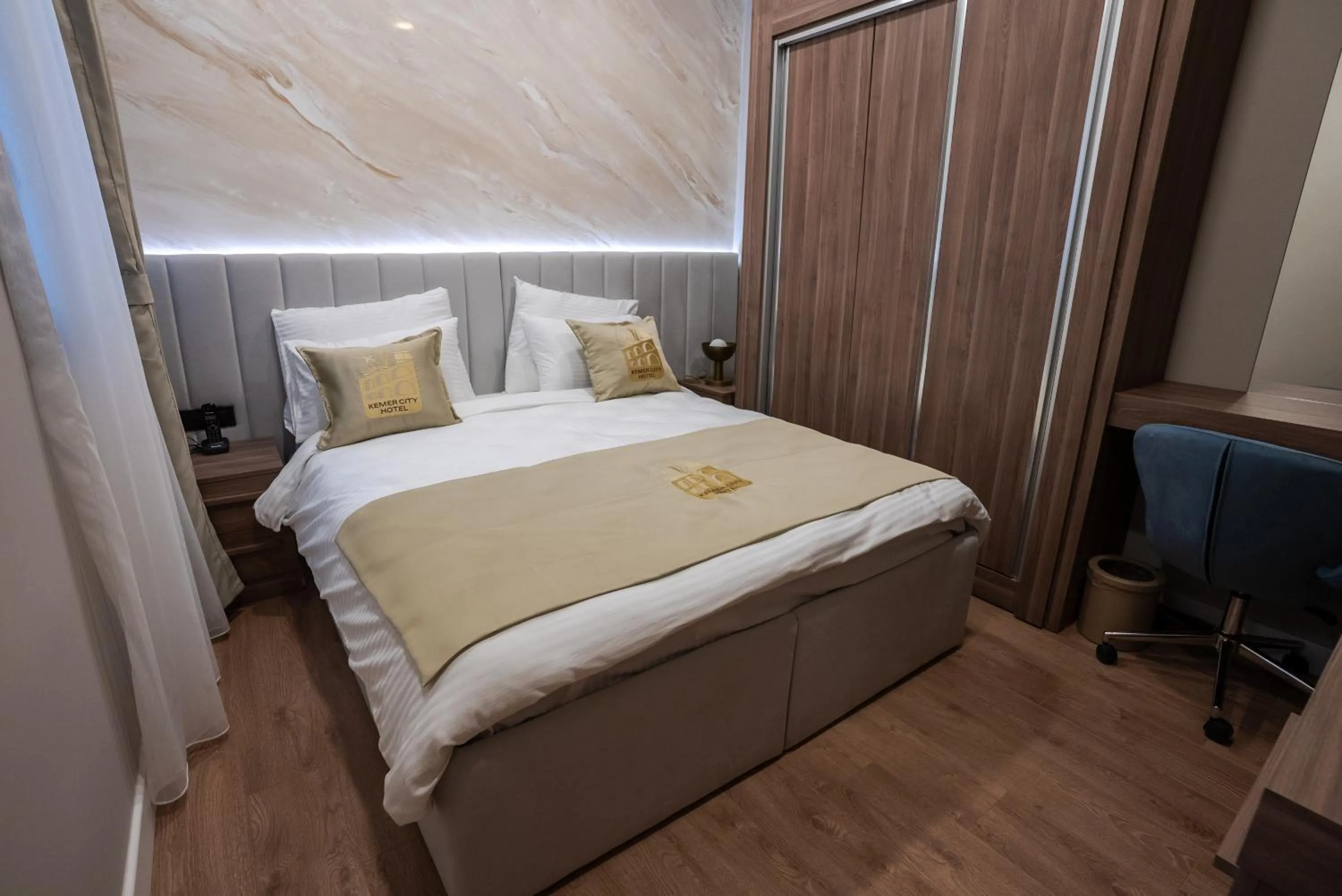 Bed in Kemer City Hotel İstanbul Airport