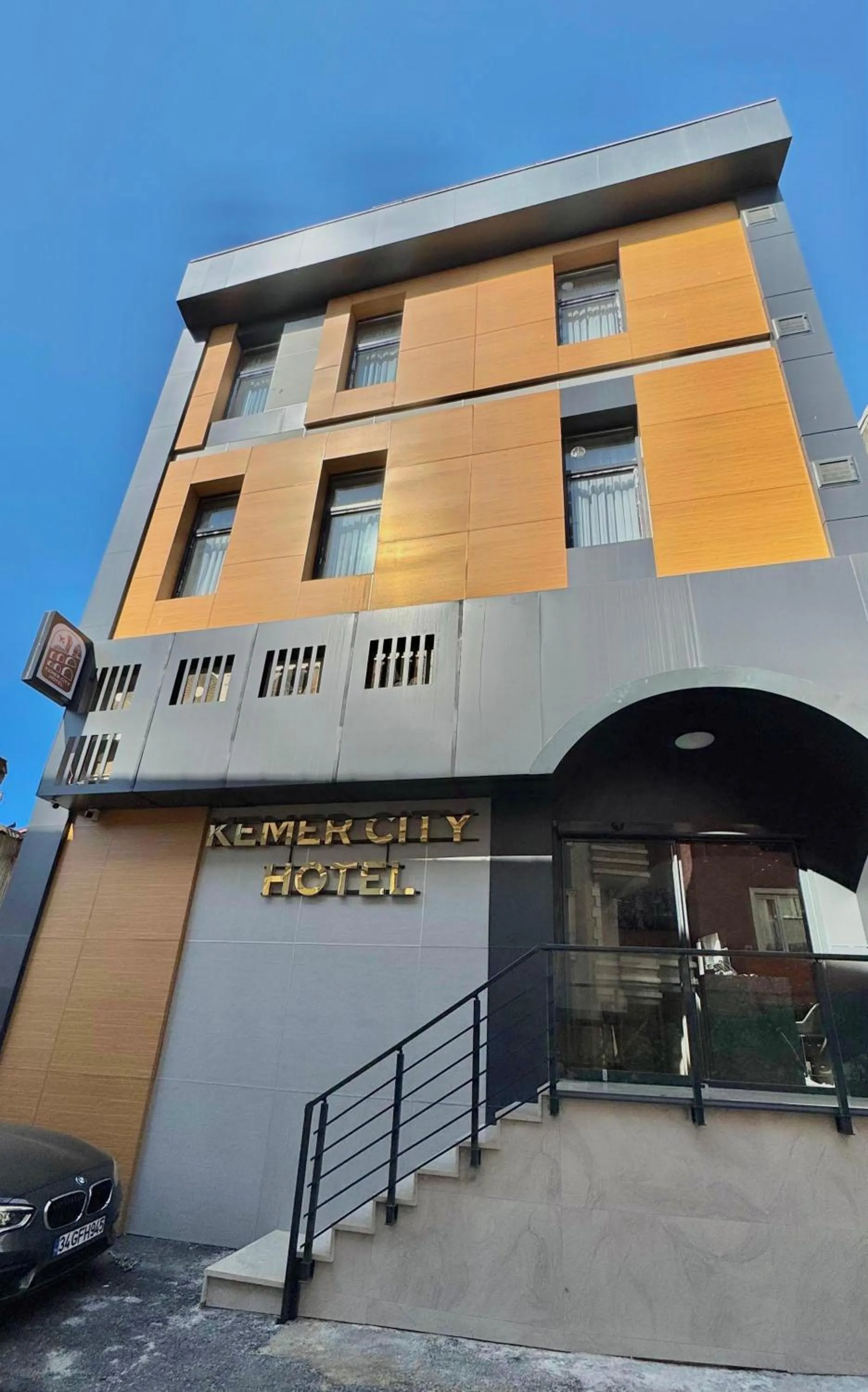 Property building in Kemer City Hotel İstanbul Airport