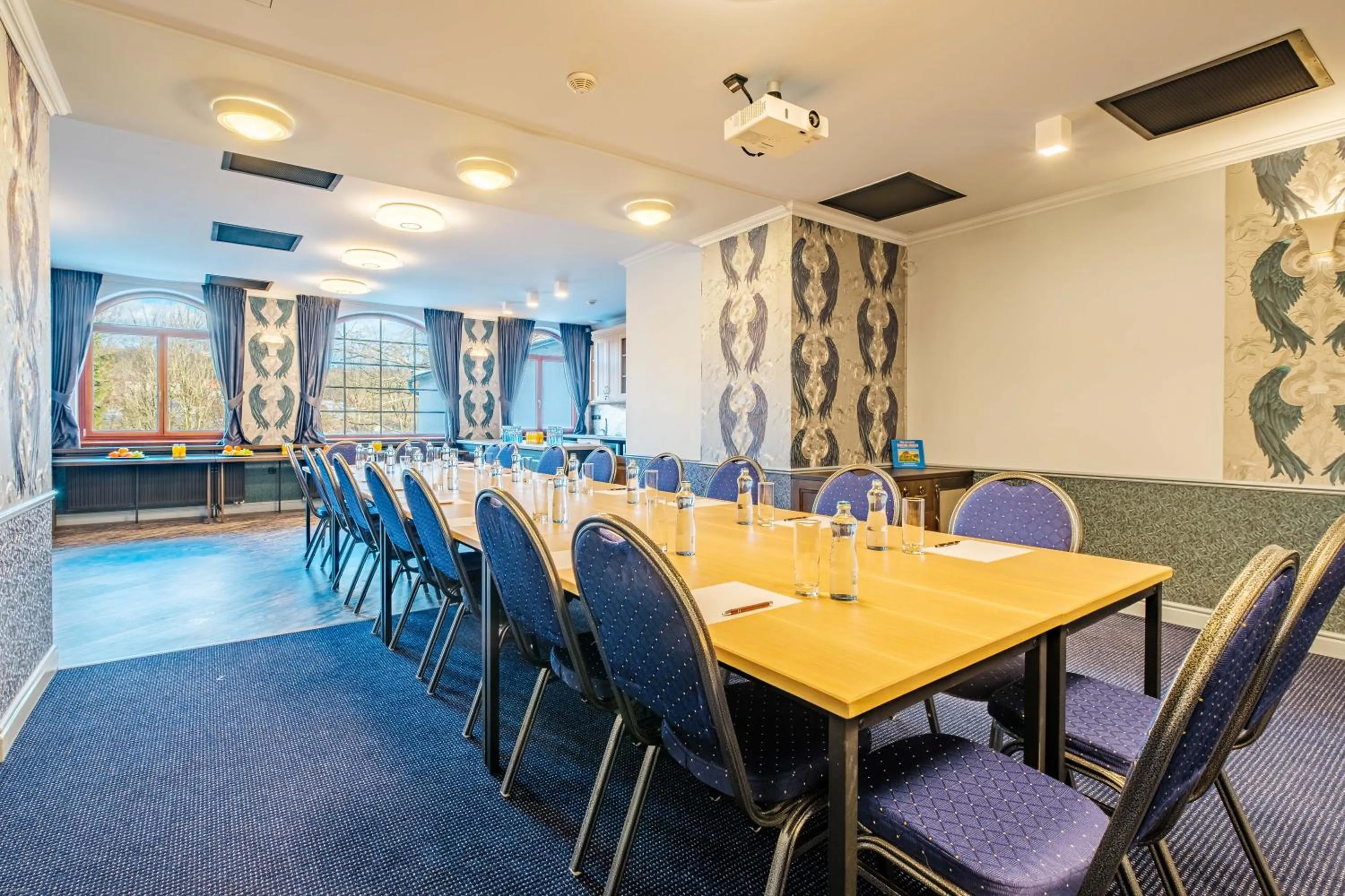 Communal lounge/ TV room in Hotel Orličan