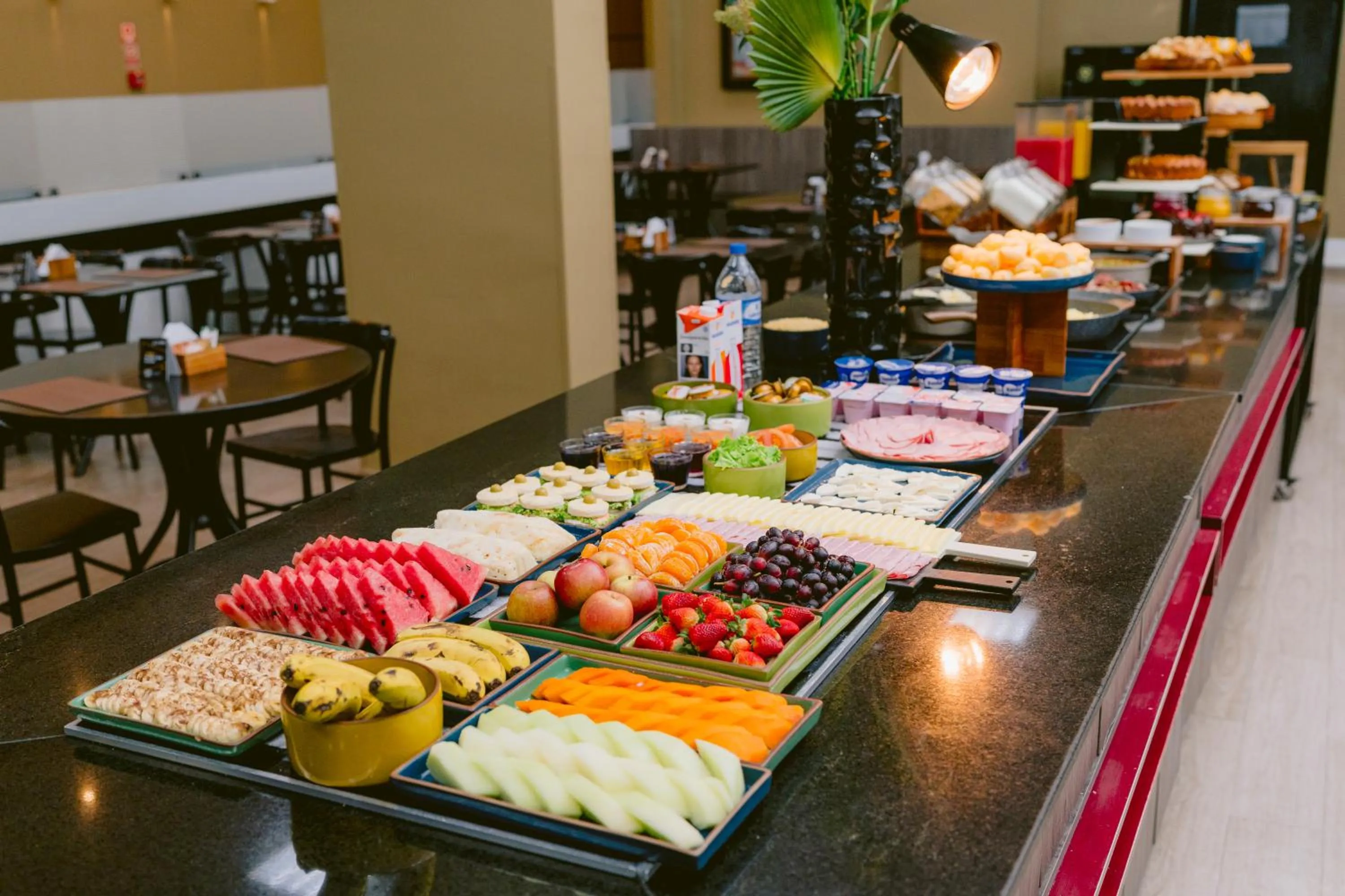 Food and drinks in Slim Hotel Cuiabá Aeroporto