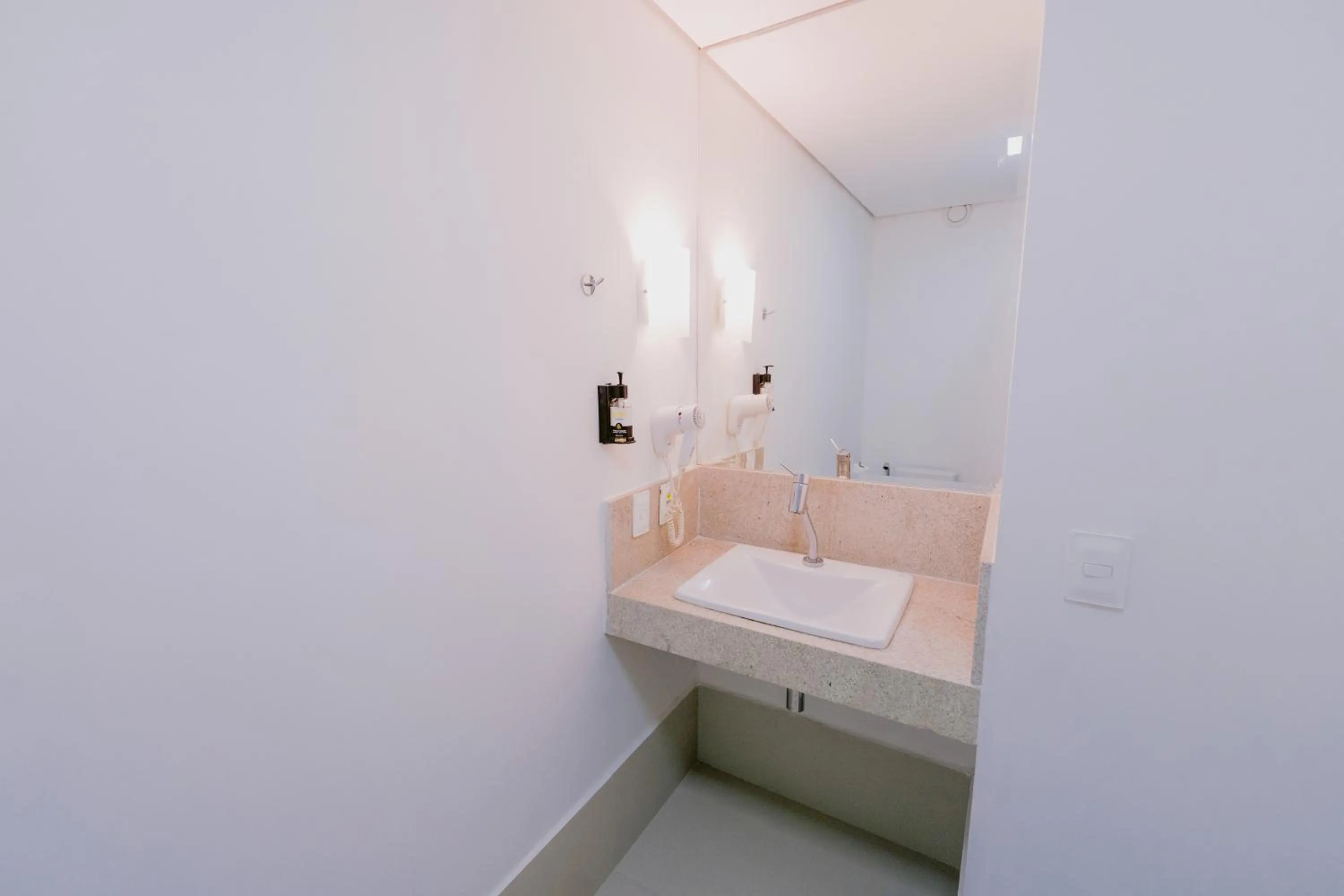 Bathroom in Slim Hotel Cuiabá Aeroporto