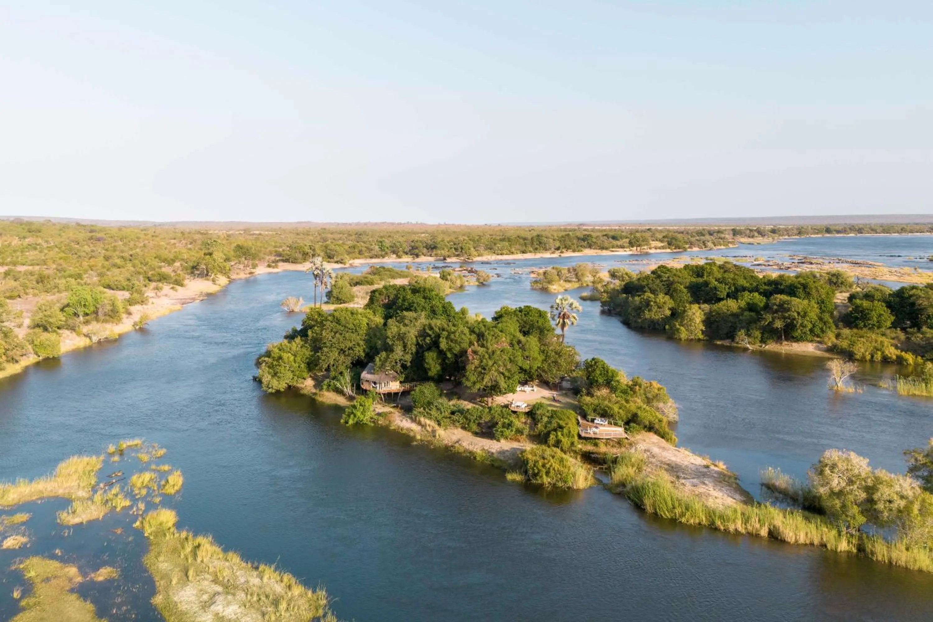 Property building in Sindabezi Island Camp