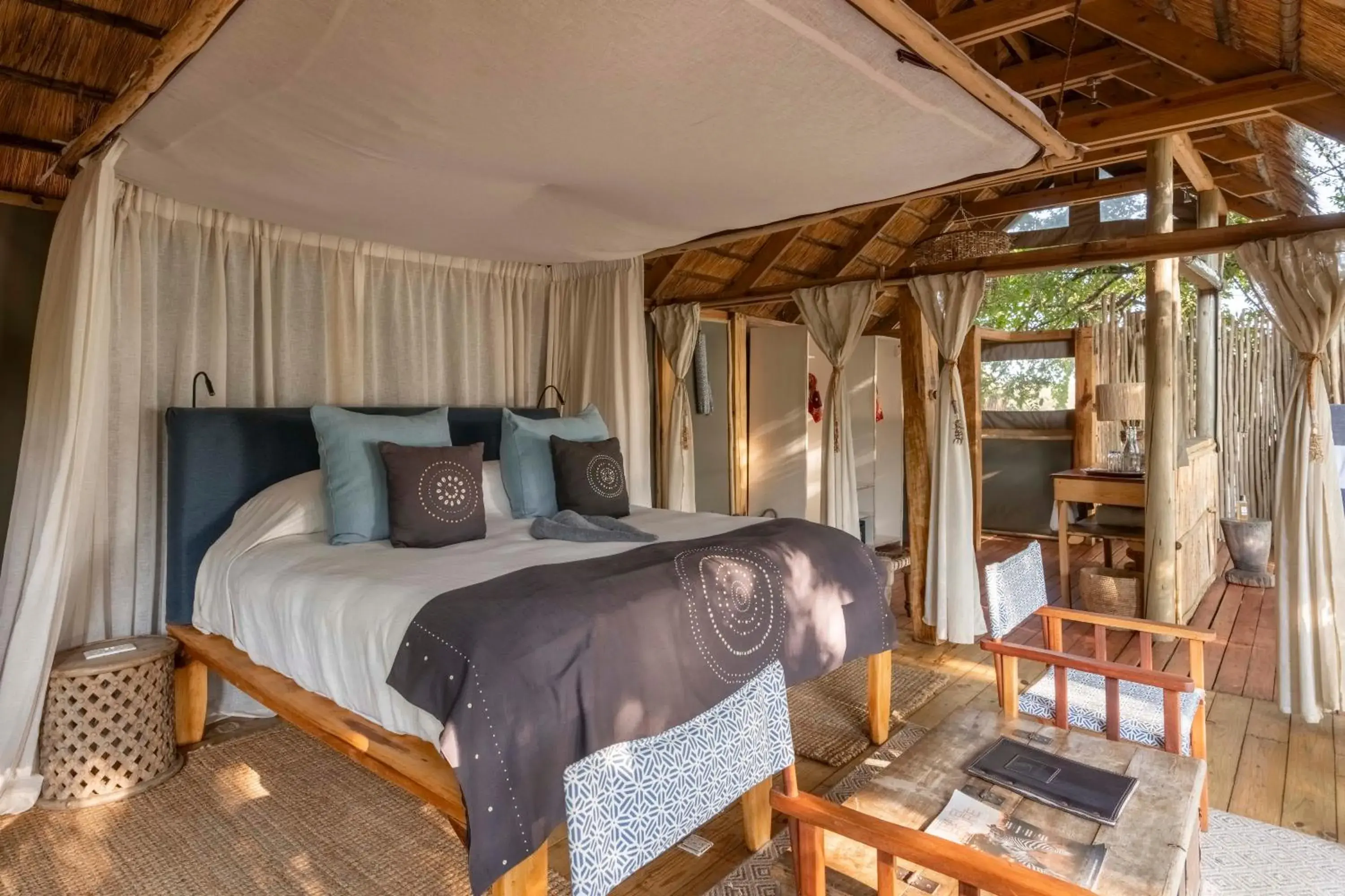 Chalet Double in Sindabezi Island Camp Chalet Double in Sindabezi Island Camp