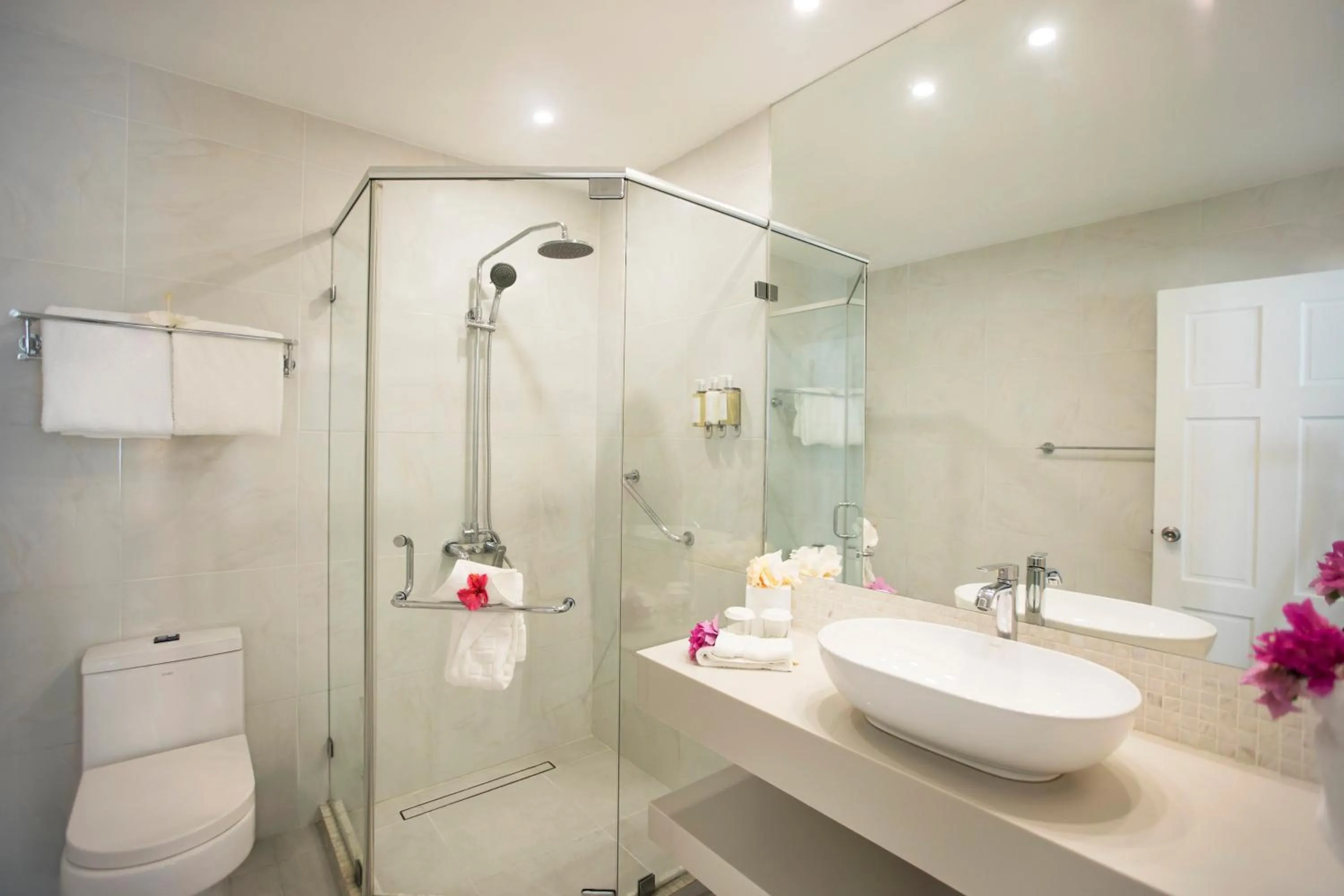 Shower in Sugar Bay Barbados - All Inclusive