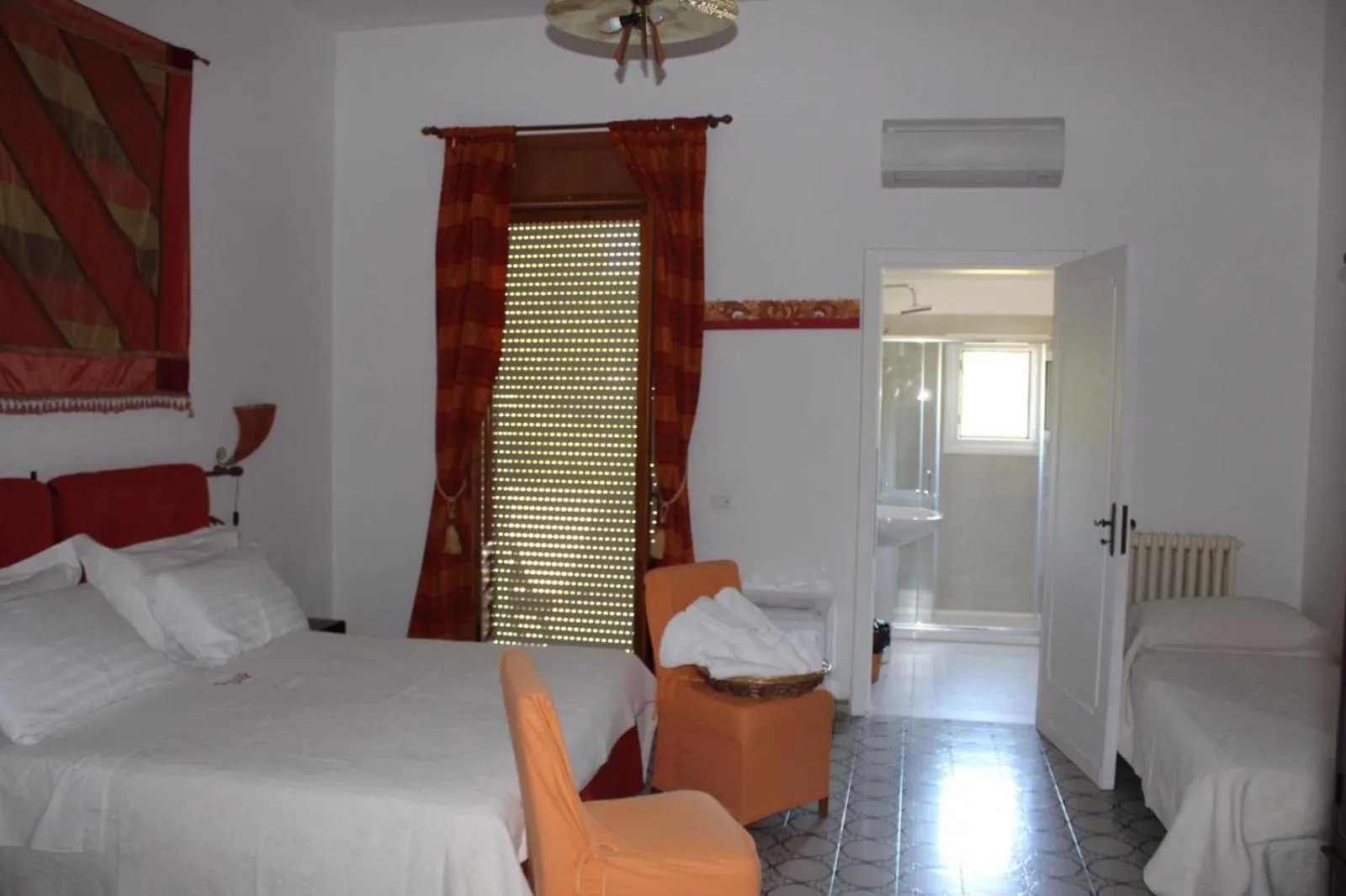 Photo of the whole room, Bed in Villa Pedaci B&B