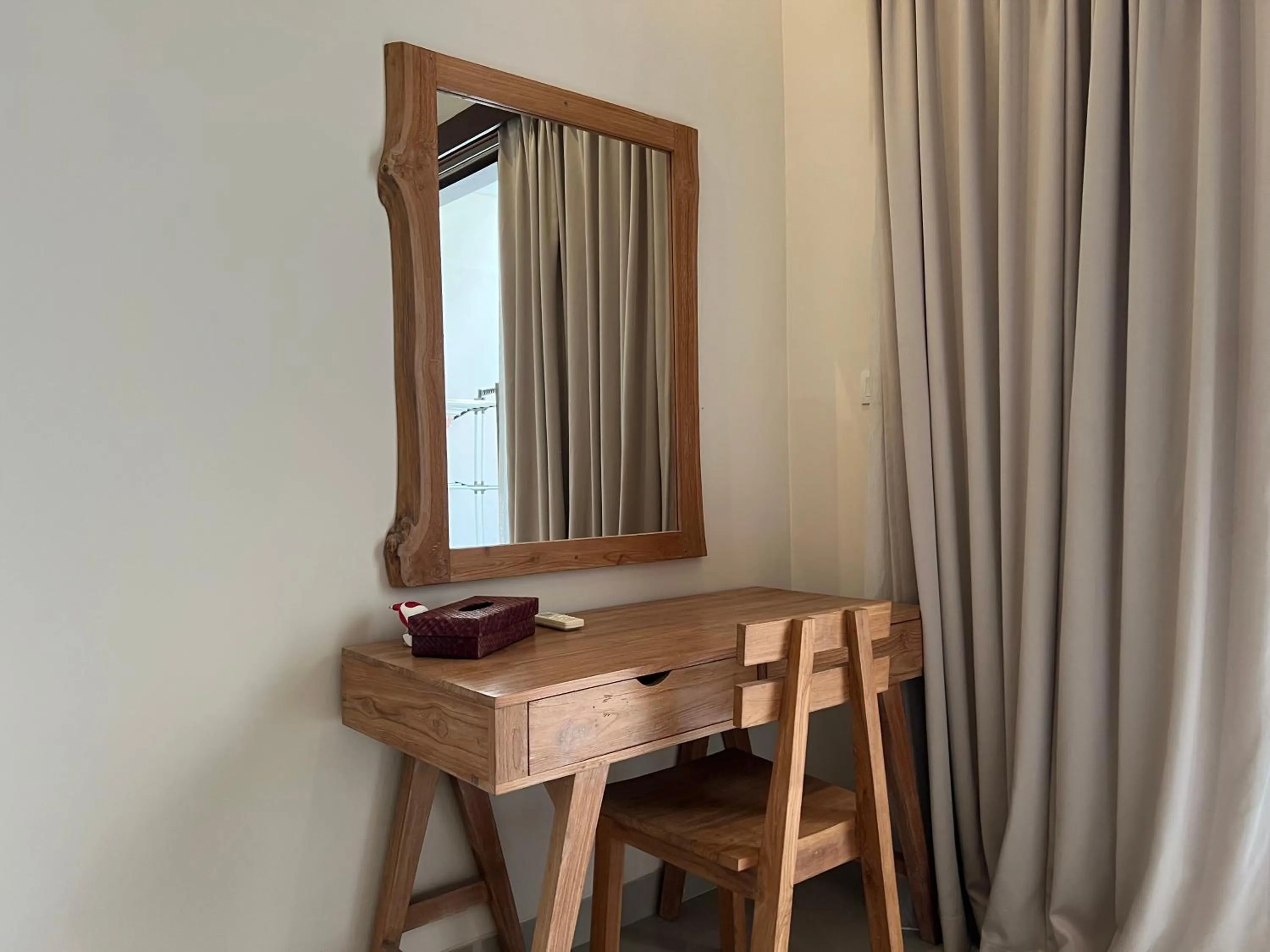 hair dresser in Kesari Haven Villa C