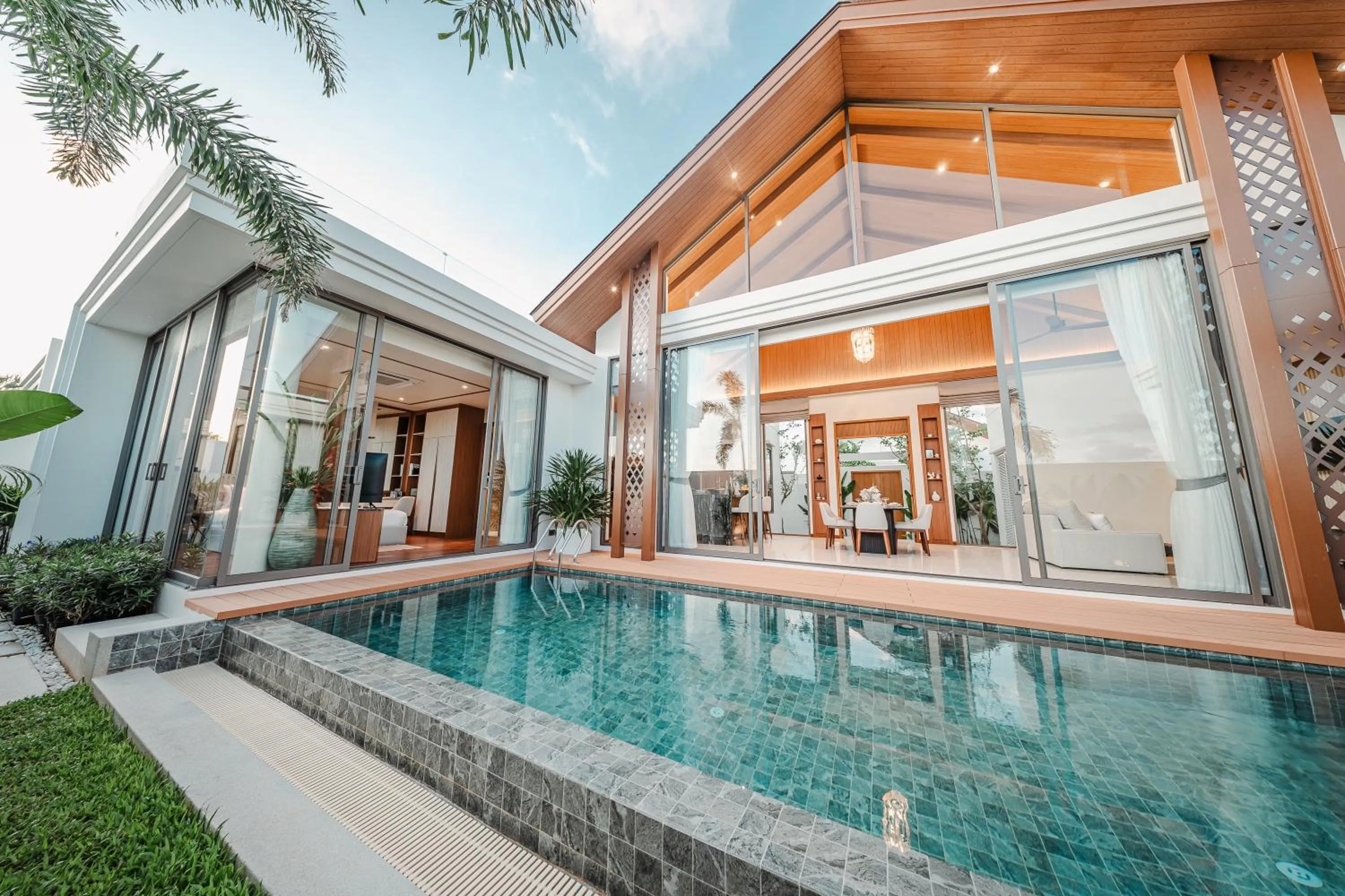 Day in The Ozone Residences Bangtao