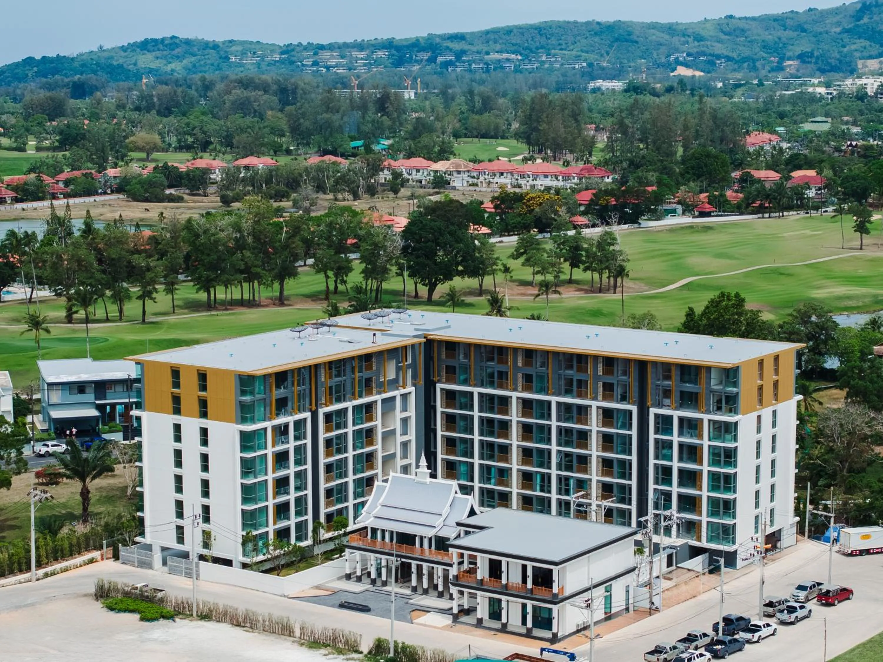 Property building in The Ozone Residences Bangtao