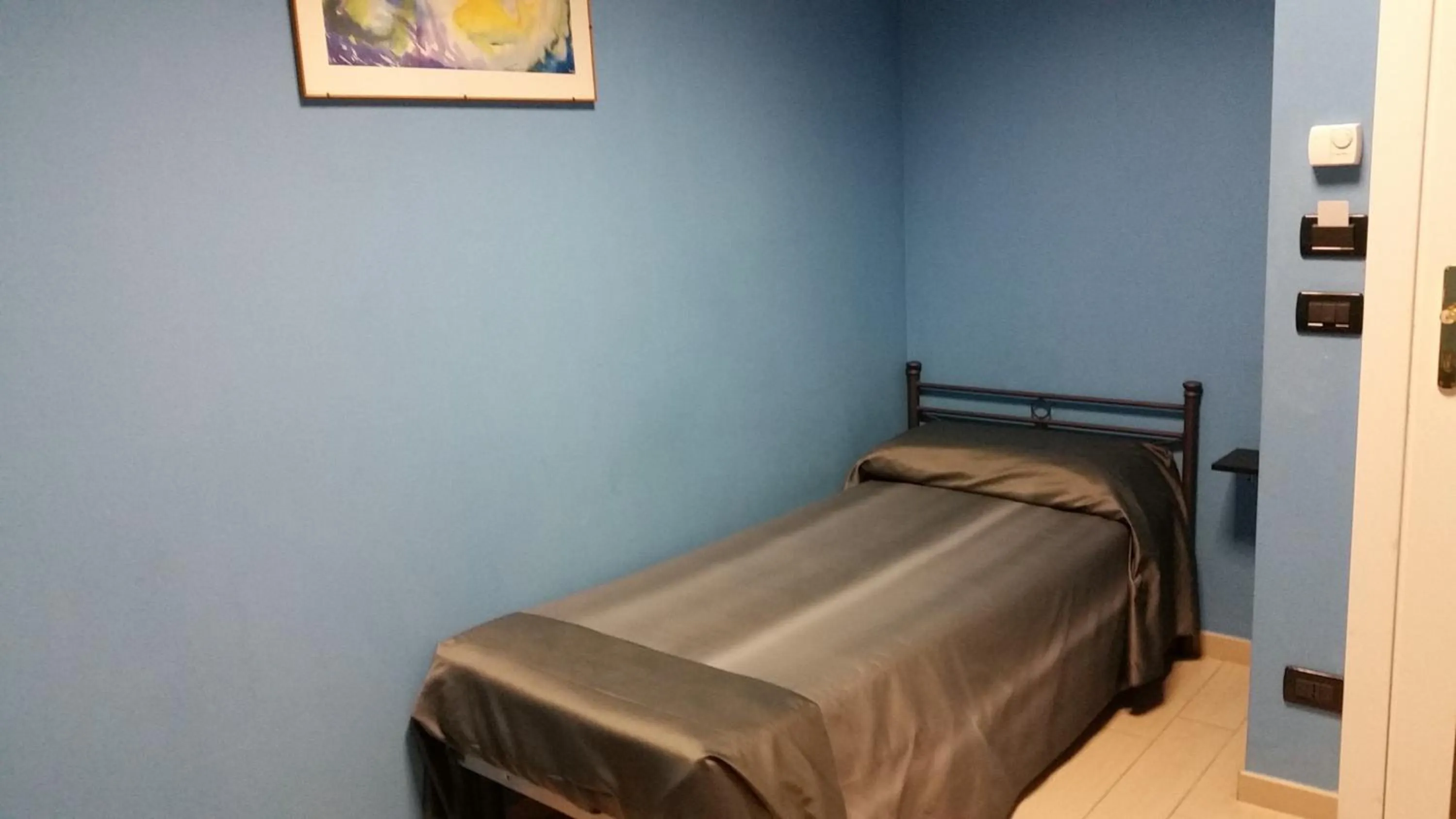 Bed in Hotel Niagara