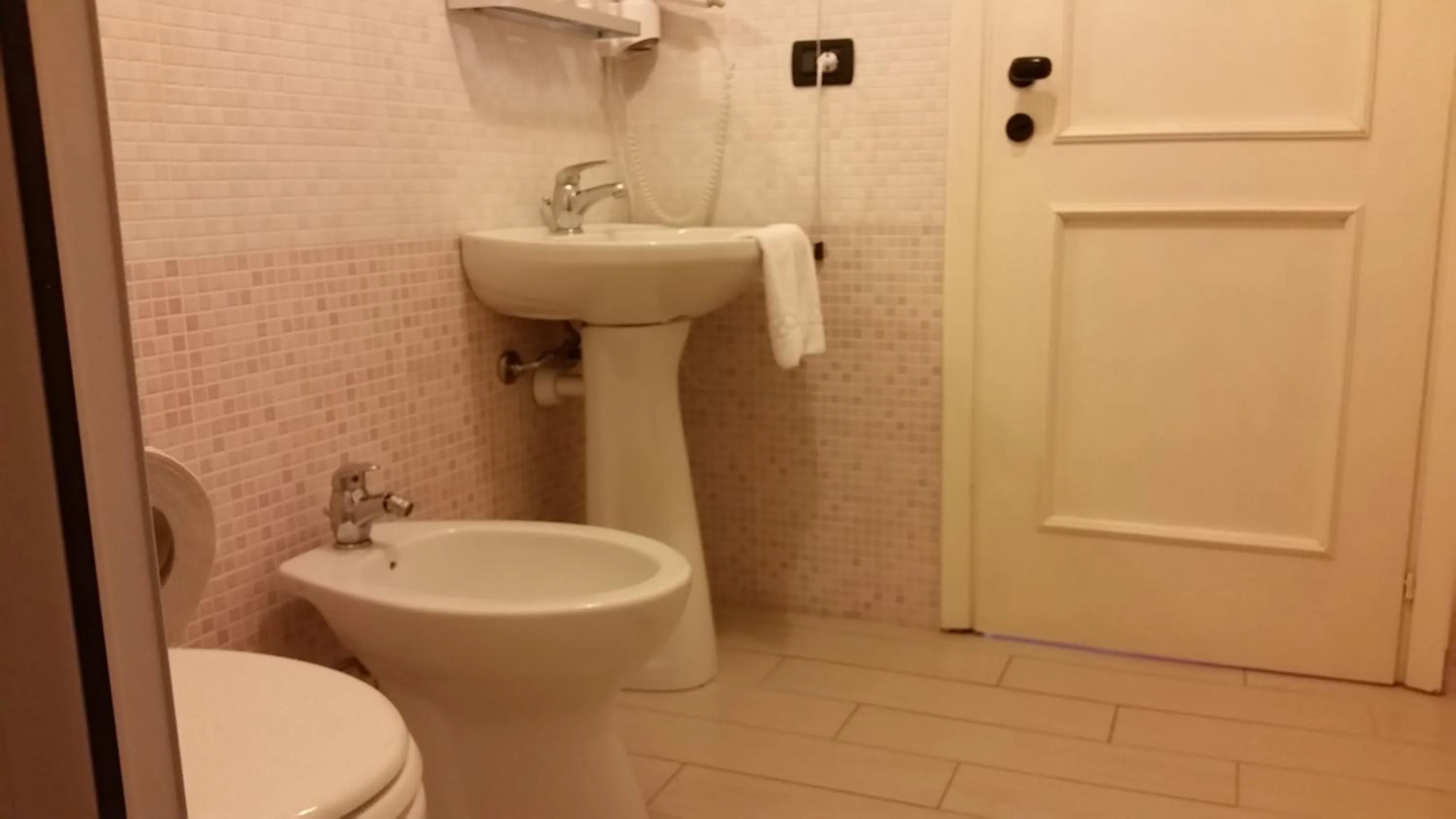 Bathroom in Hotel Niagara