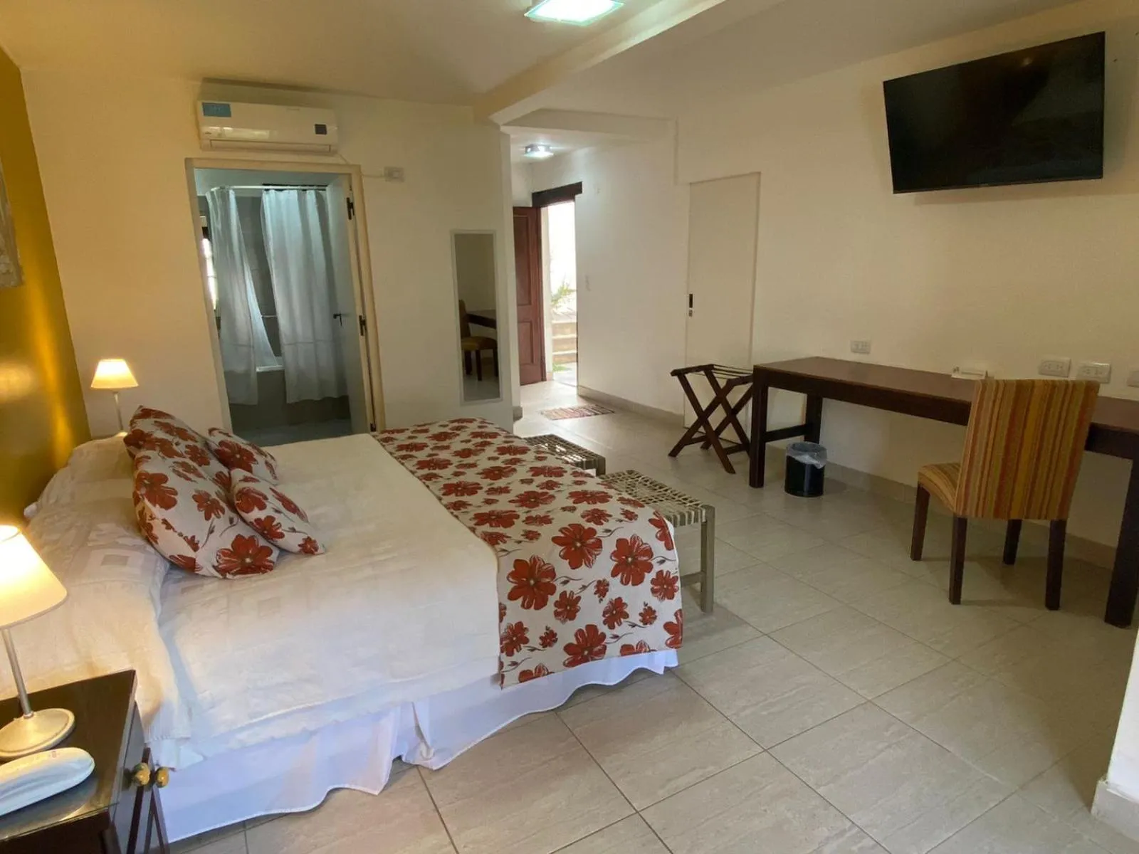 Decorative detail, Bed in Posada de los Poetas Hotel Boutique