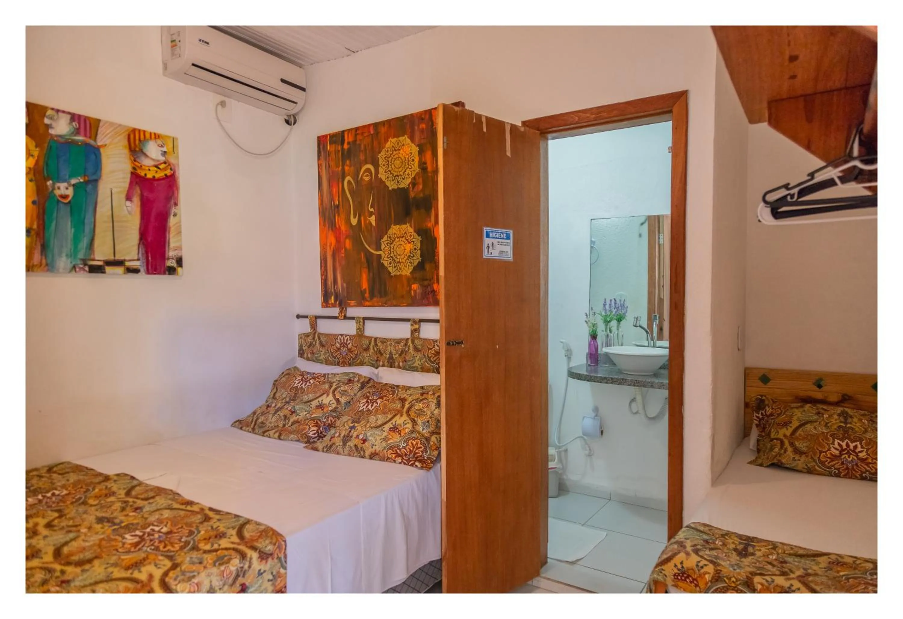 Photo of the whole room, Bed in Pousada Cravo e Canela