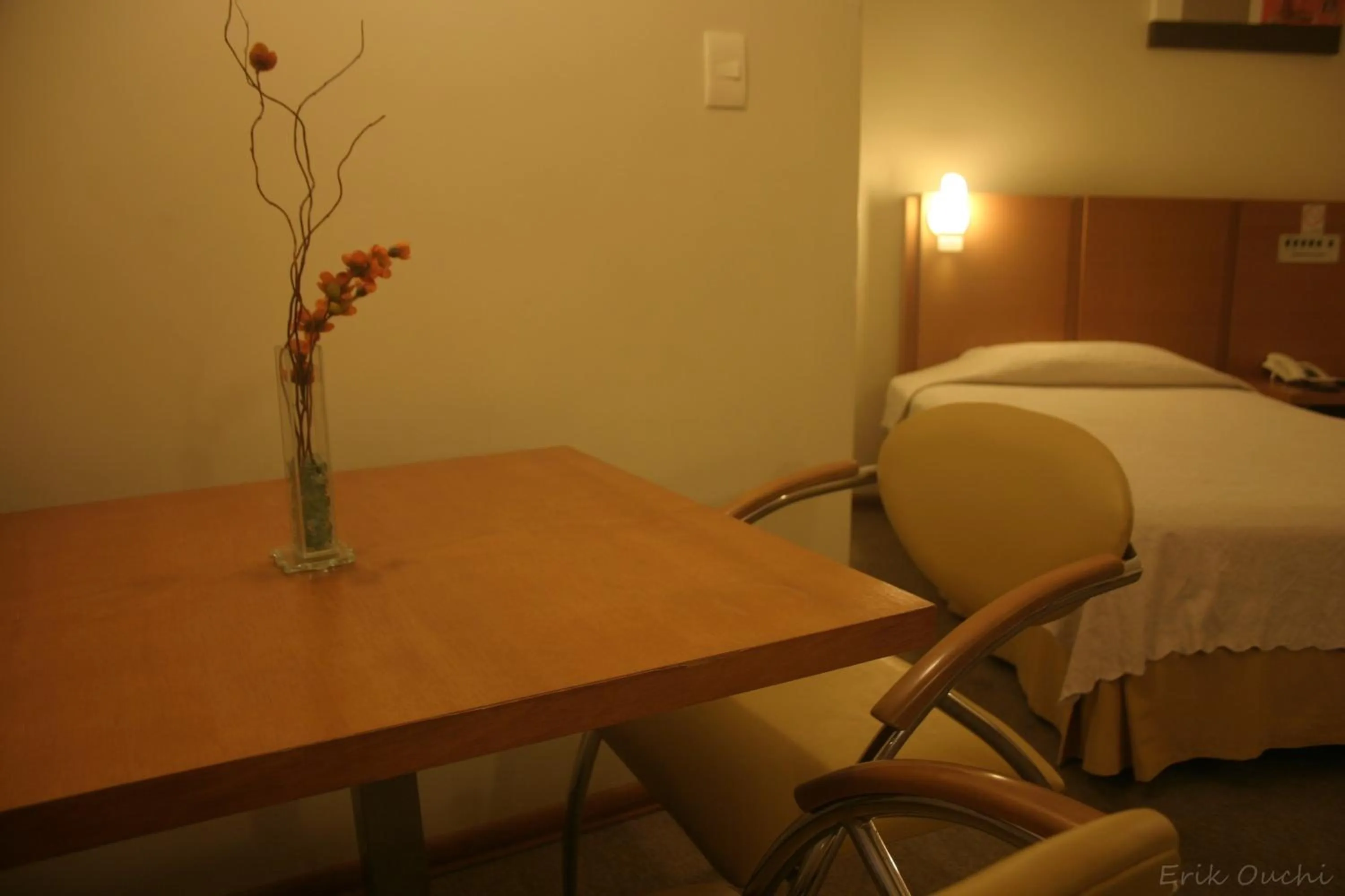 Living room, Bed in Barbur Plaza Hotel