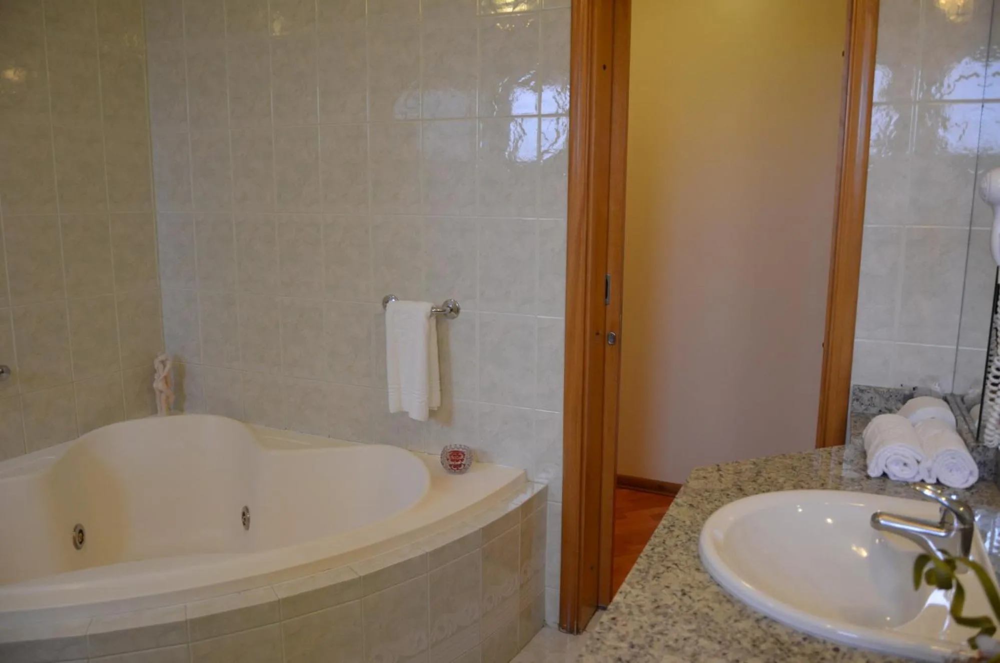 Hot Spring Bath in Barbur Plaza Hotel