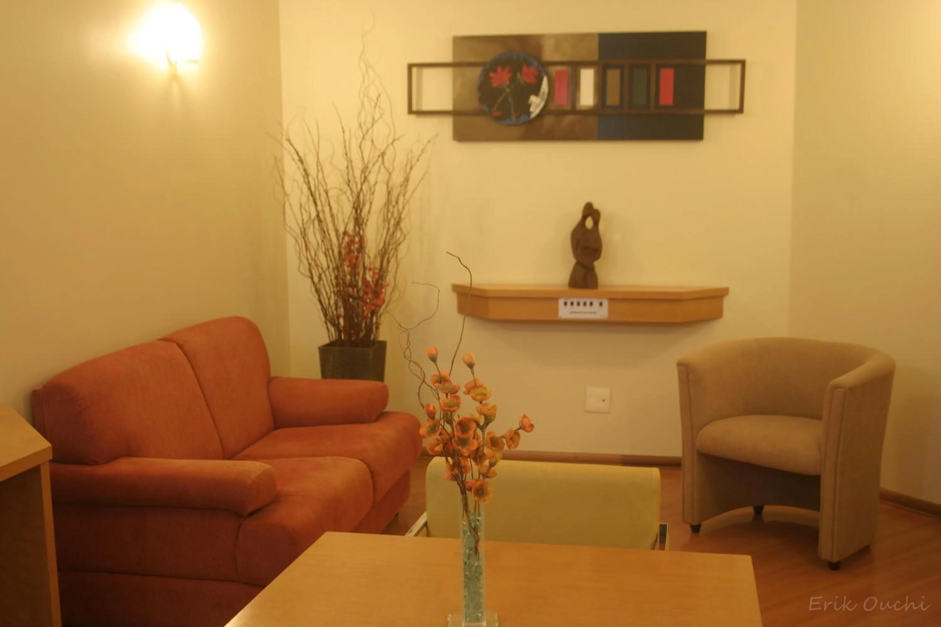 Living room in Barbur Plaza Hotel