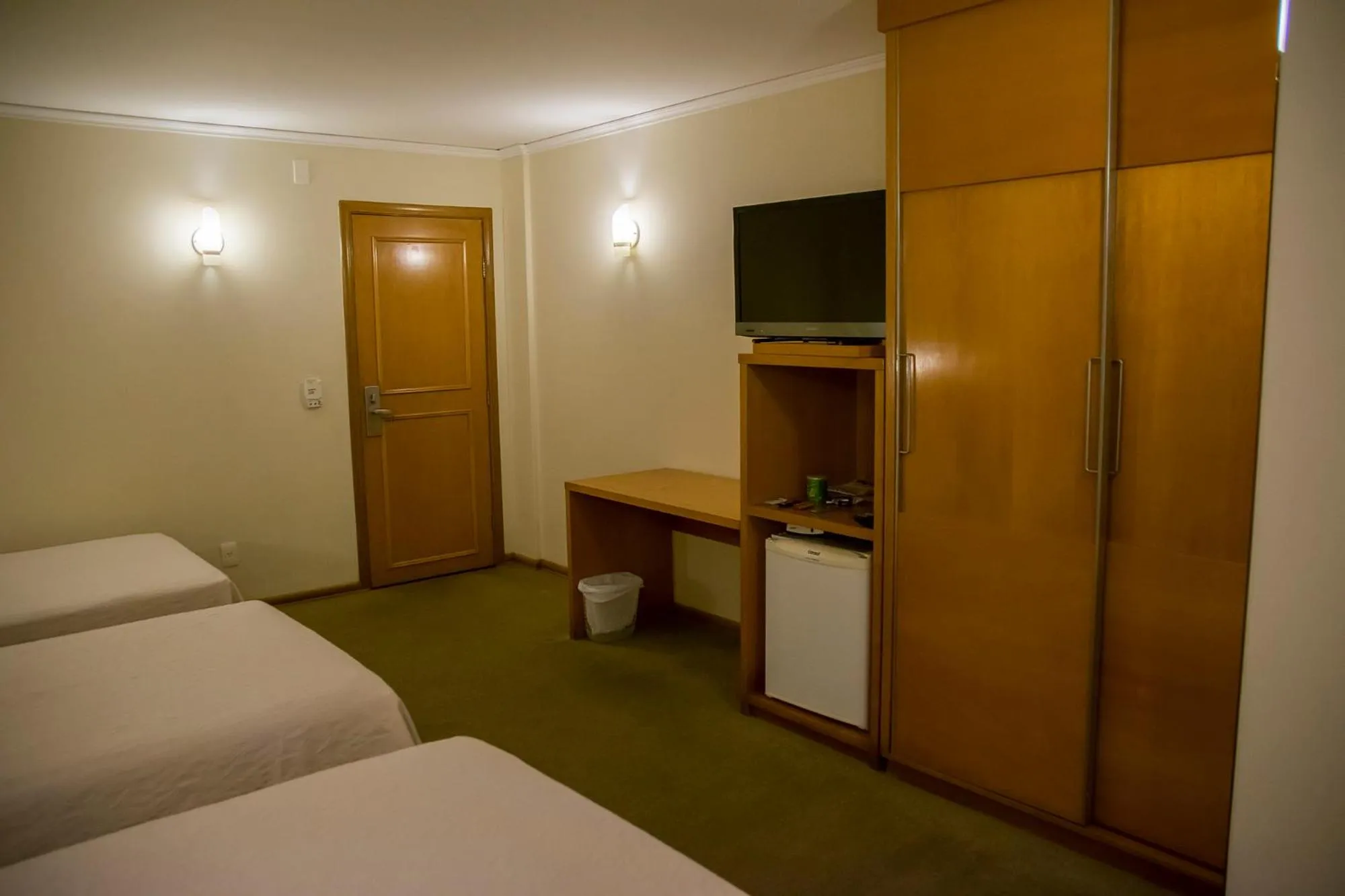 TV and multimedia, Bed in Barbur Plaza Hotel