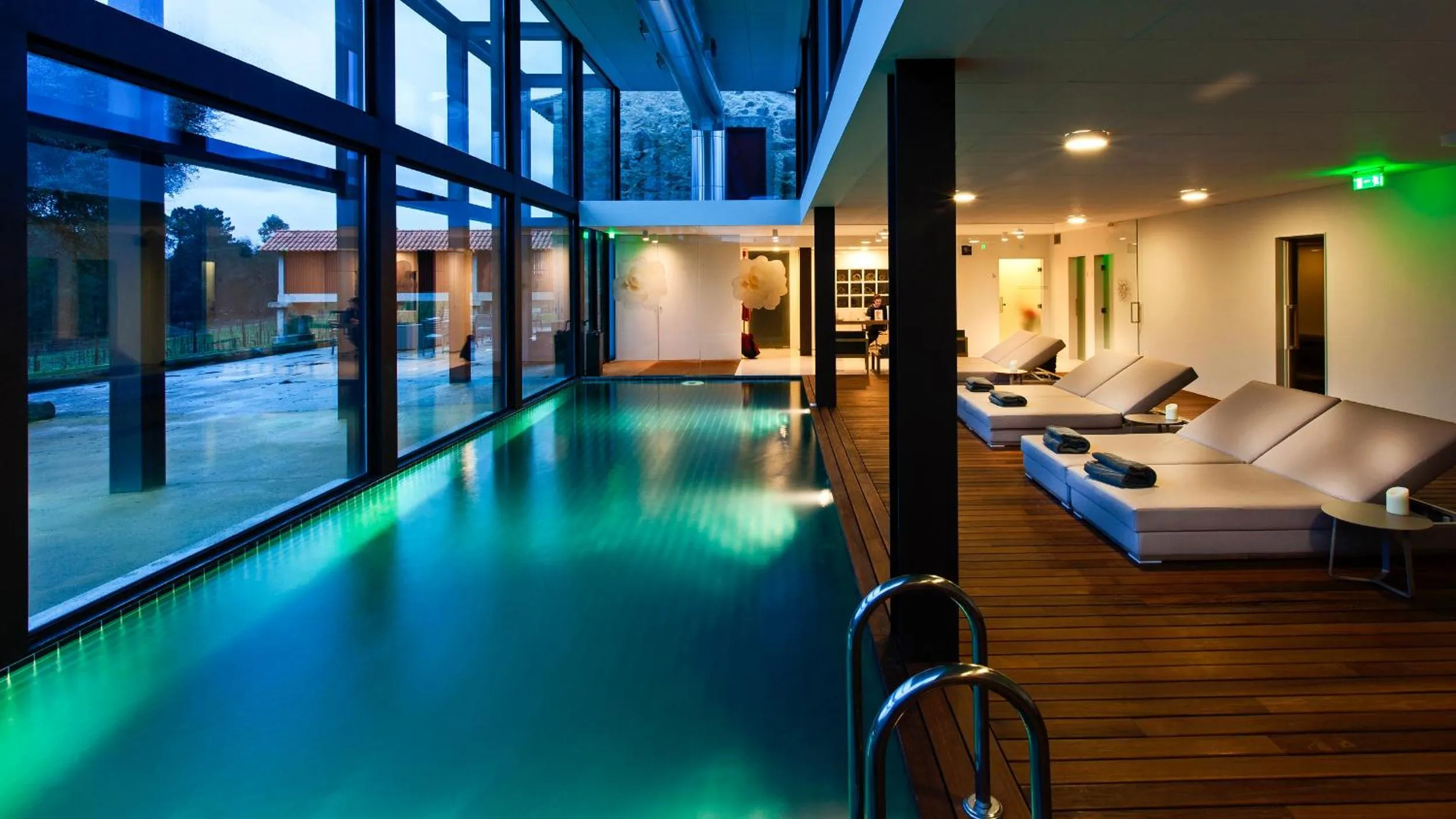 Swimming pool in Torre de Gomariz Wine & Spa Hotel