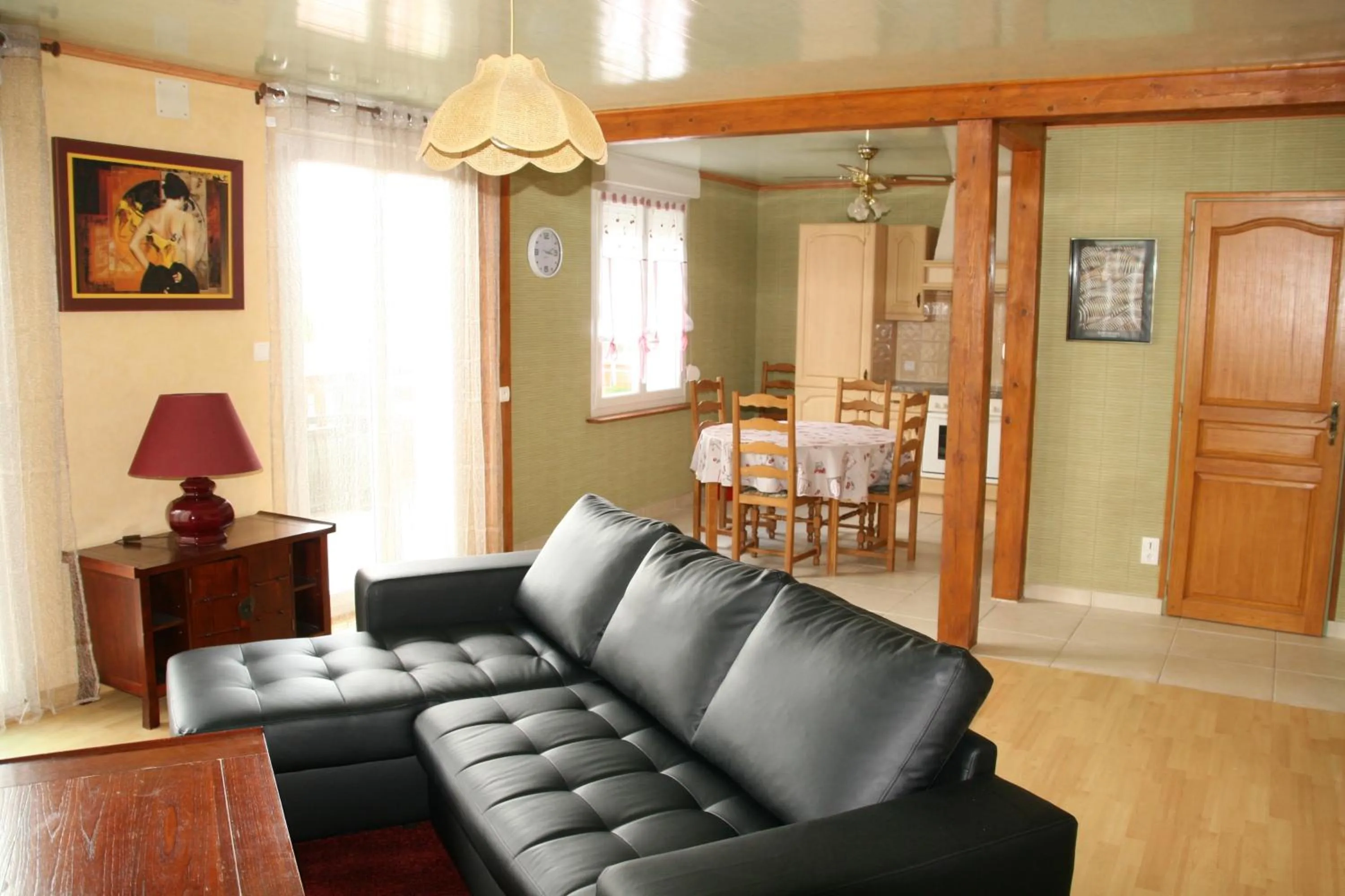 Kitchen or kitchenette in Chambres d'hôtes & Gîtes La Paysanne