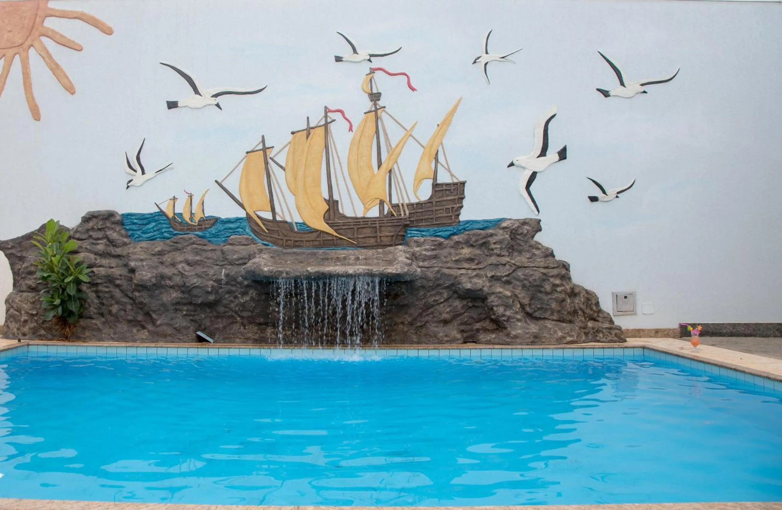 Swimming pool in Hotel Colombo