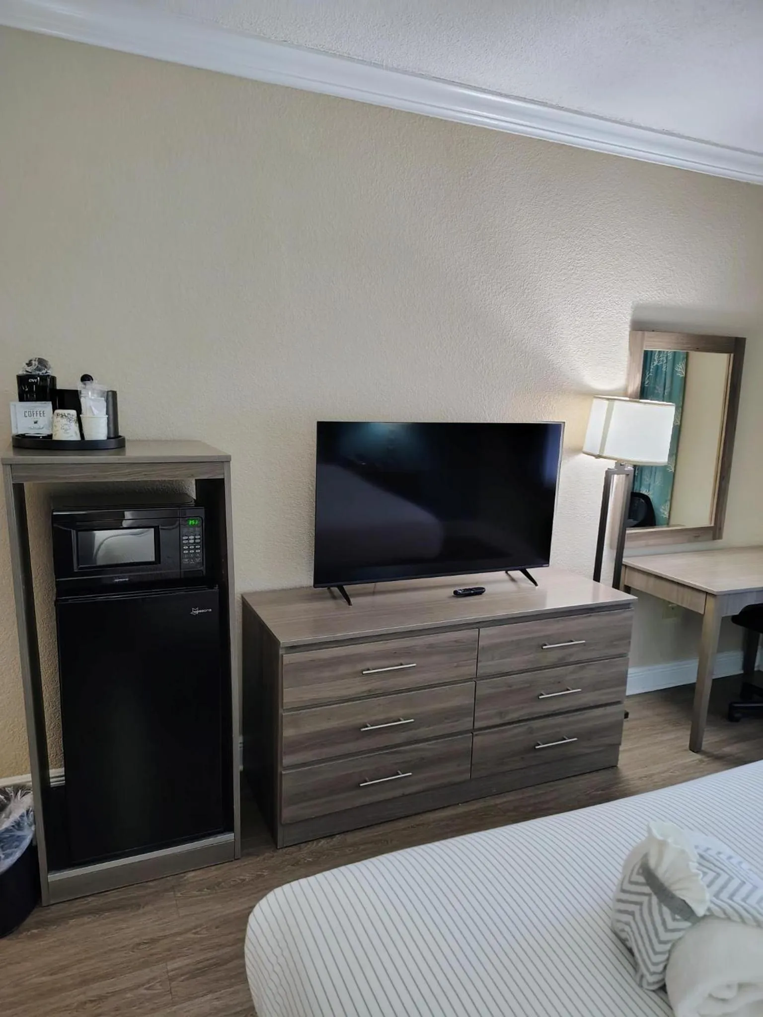 Bed in Amelia Hotel at the Beach