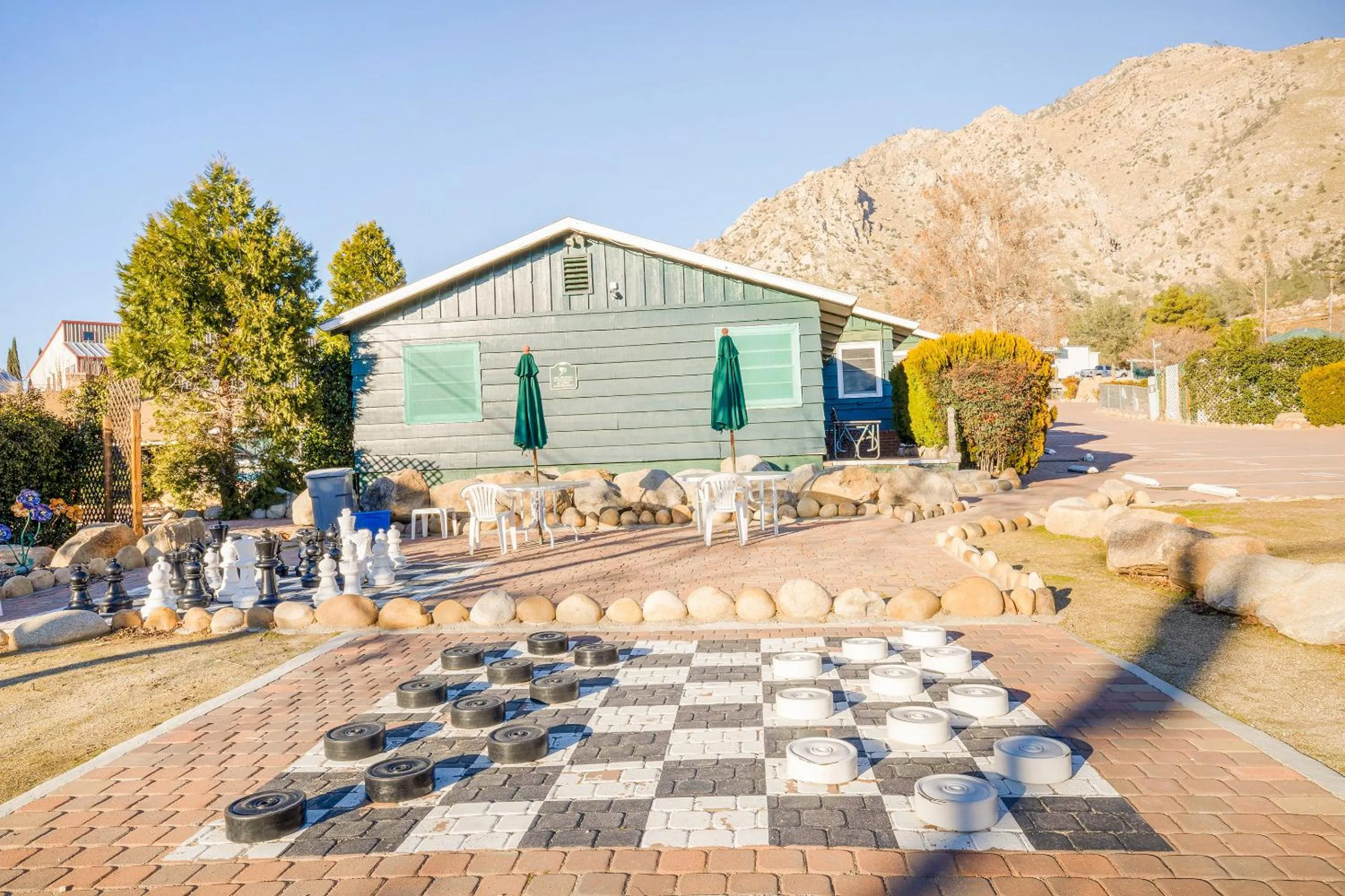 Patio in The Kern Lodge