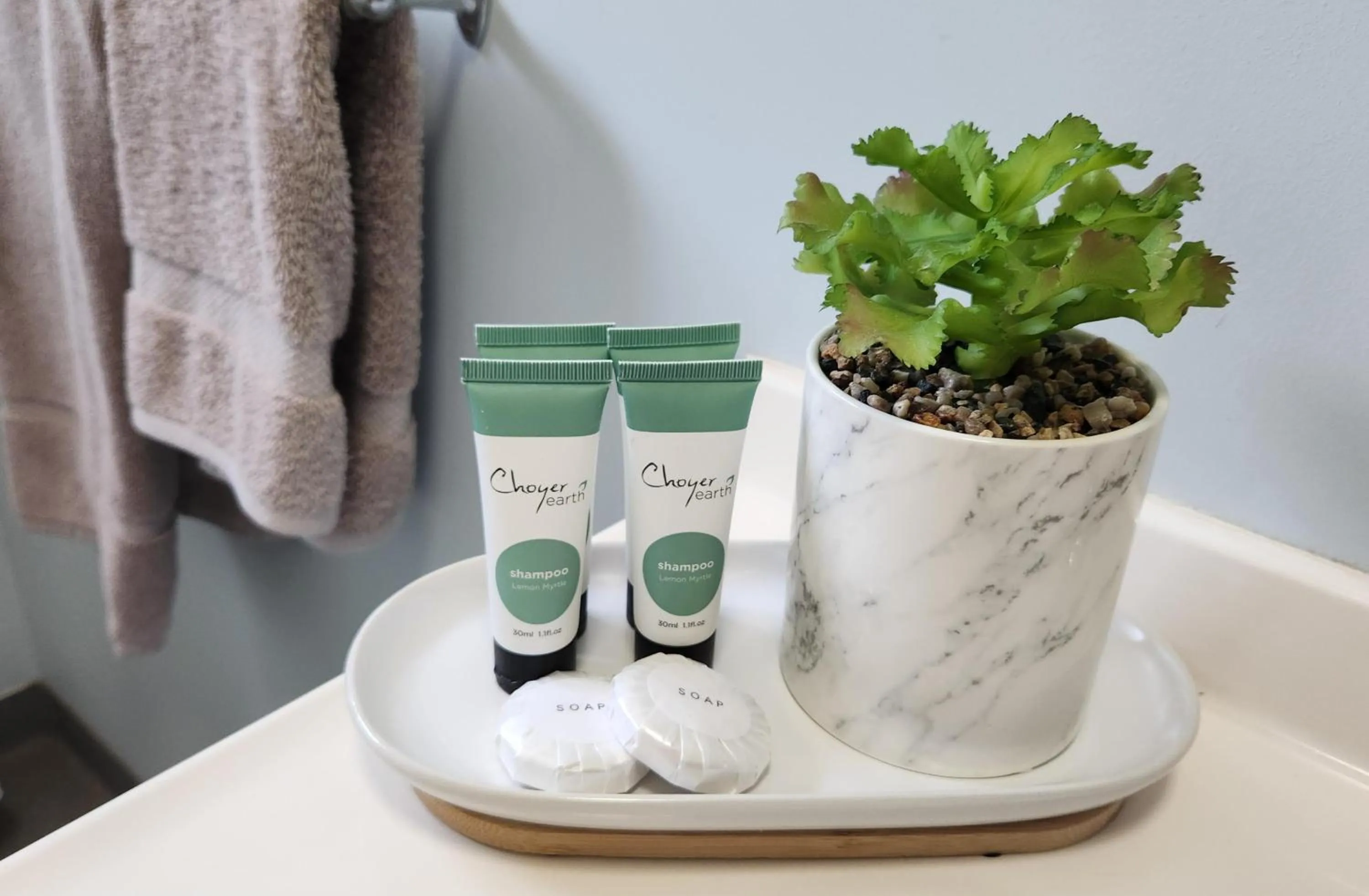 towels in Gold City Motel