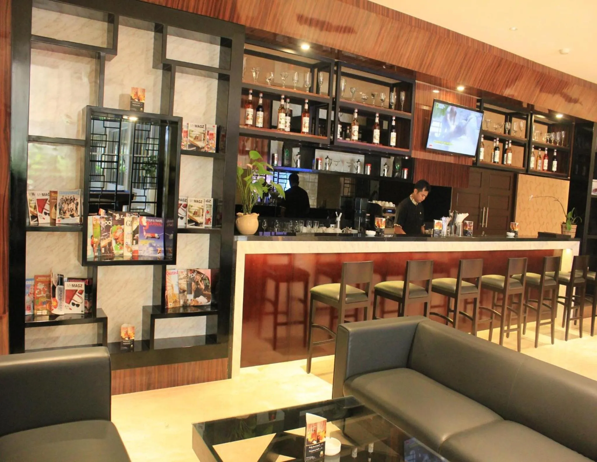 Lounge or bar in Grand Mercure Solo Baru