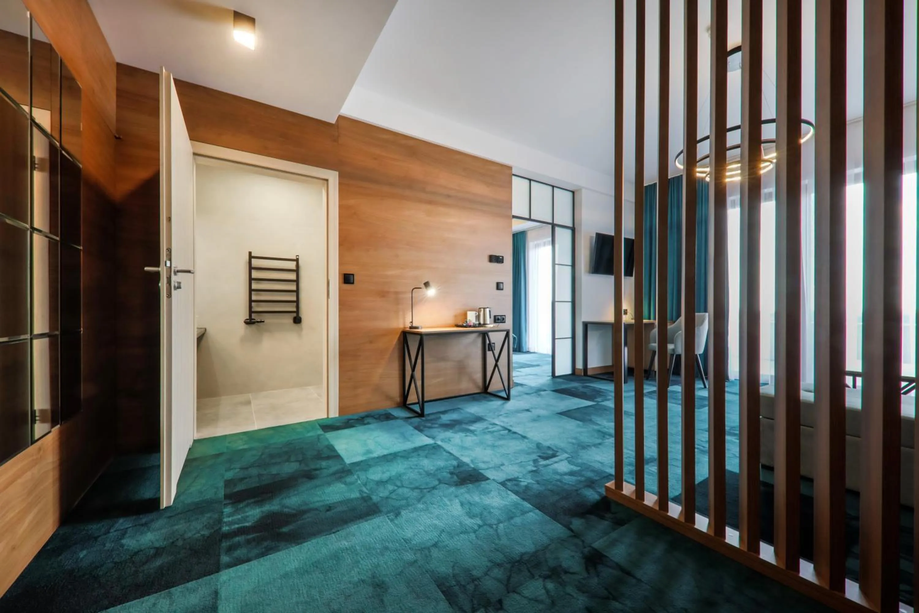 Living room, Bed in Pałac w Konarach Resort SPA & Conference