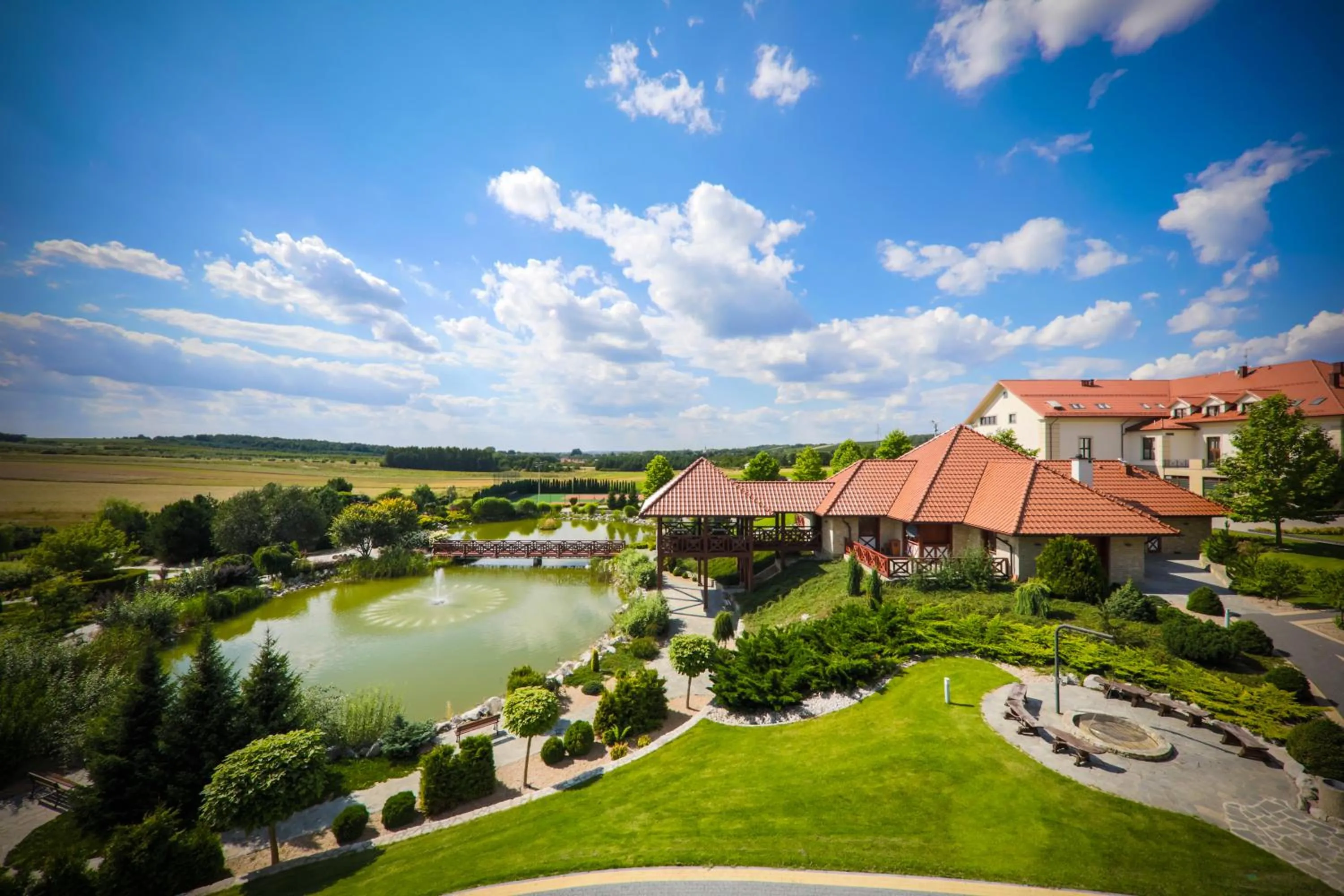 BBQ facilities in Pałac w Konarach Resort SPA & Conference