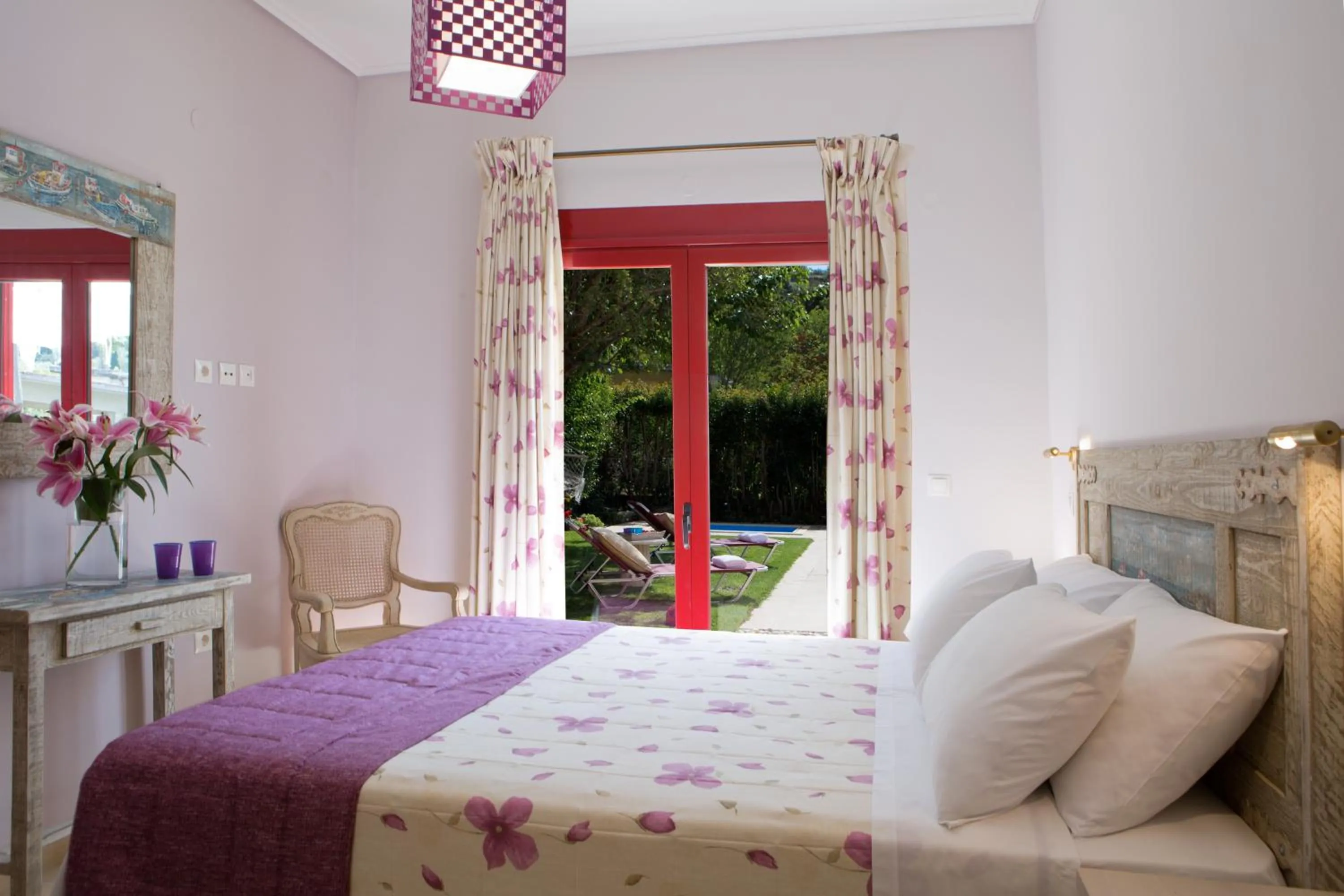 Bathroom, Bed in Exanthia Villas