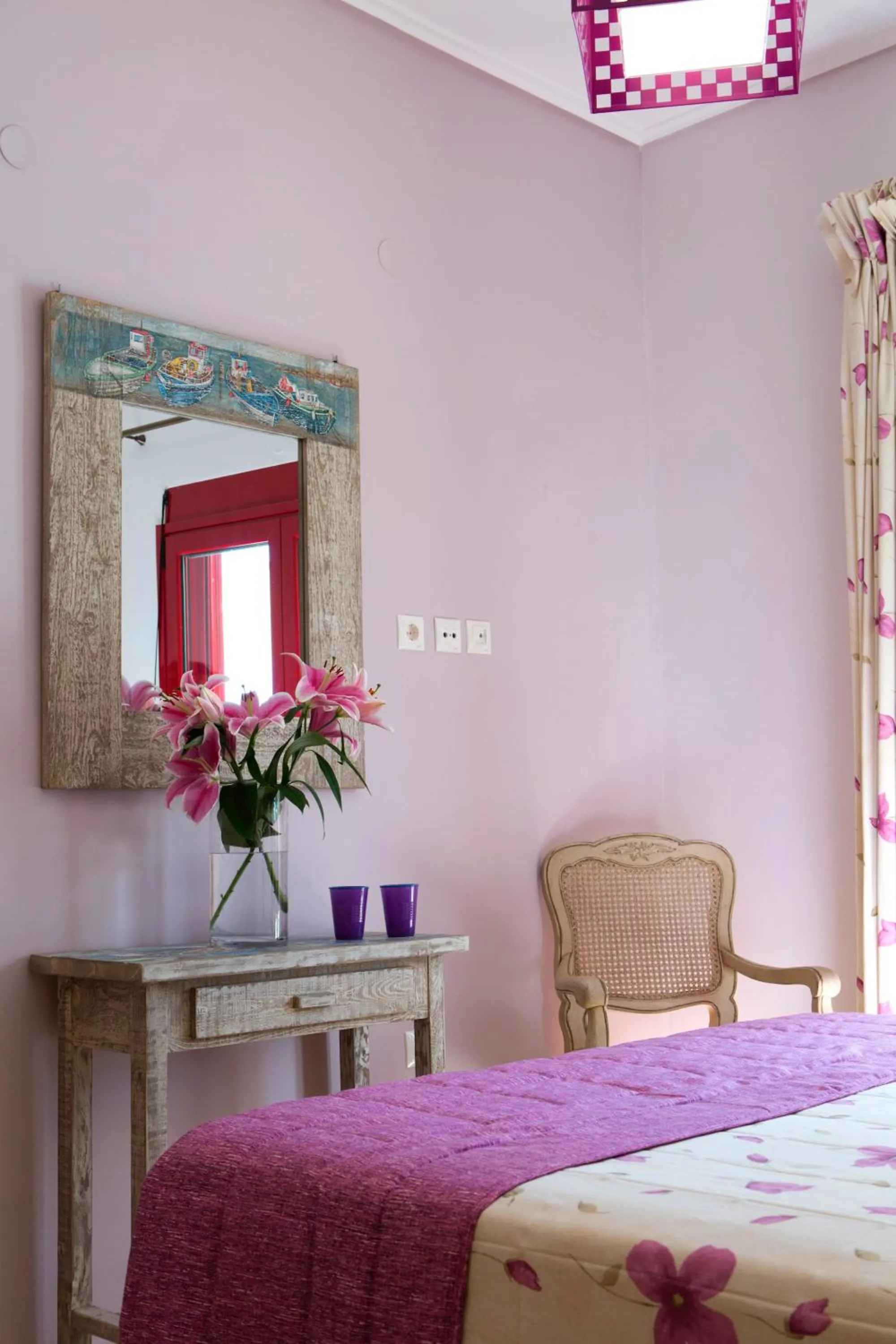 Bed in Exanthia Villas