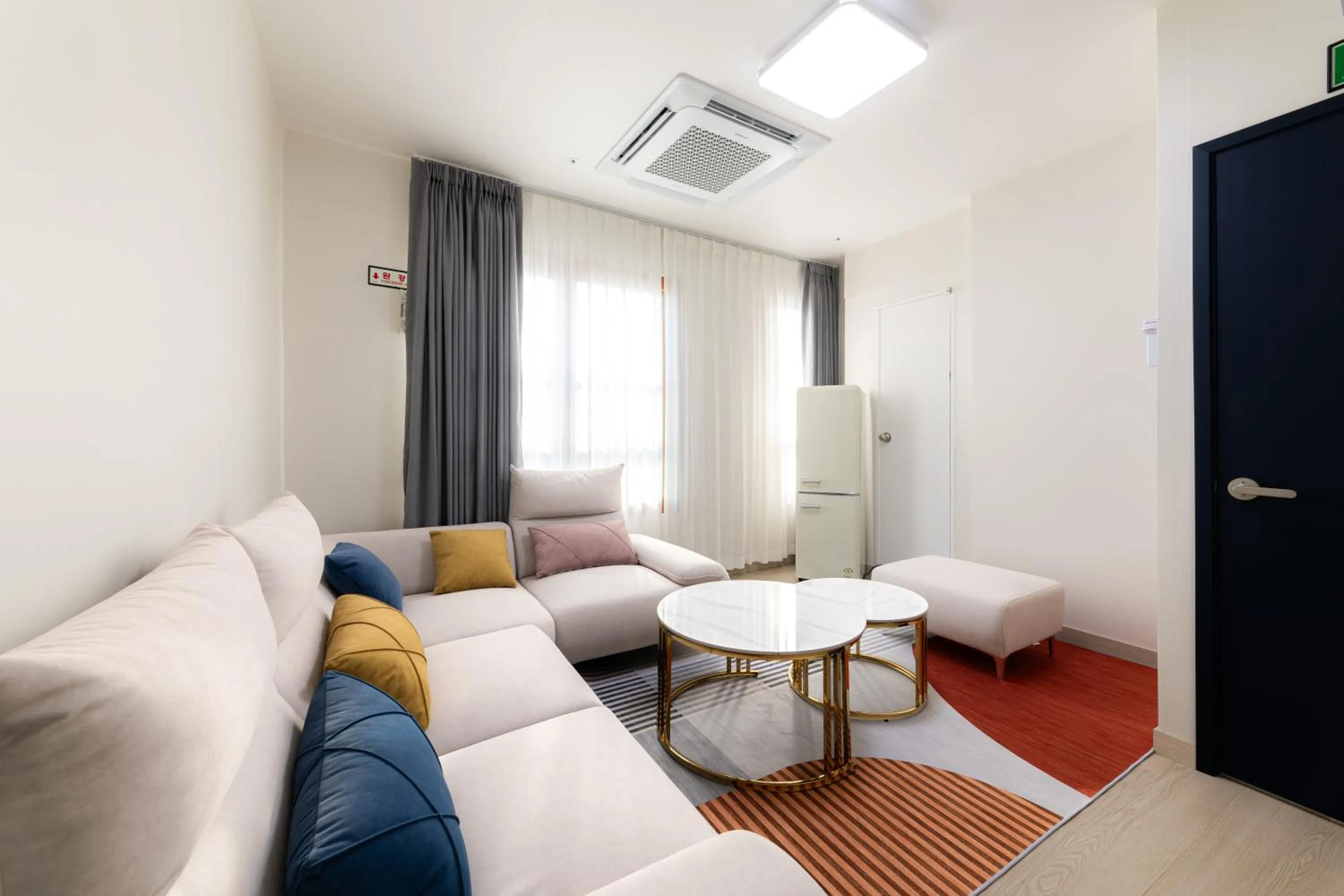 Living room in MJ Hotel Jongno