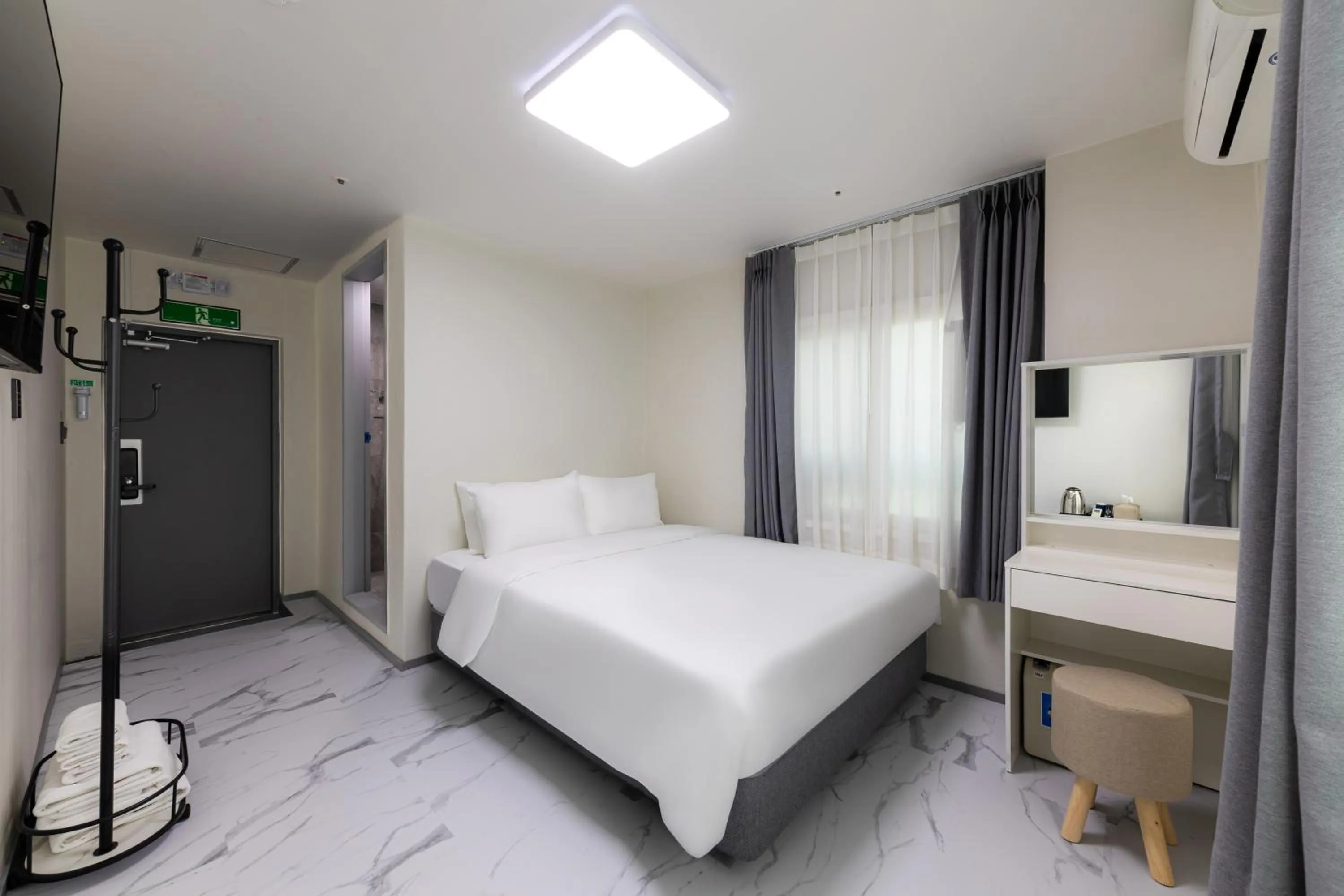 Photo of the whole room, Bed in MJ Hotel Jongno