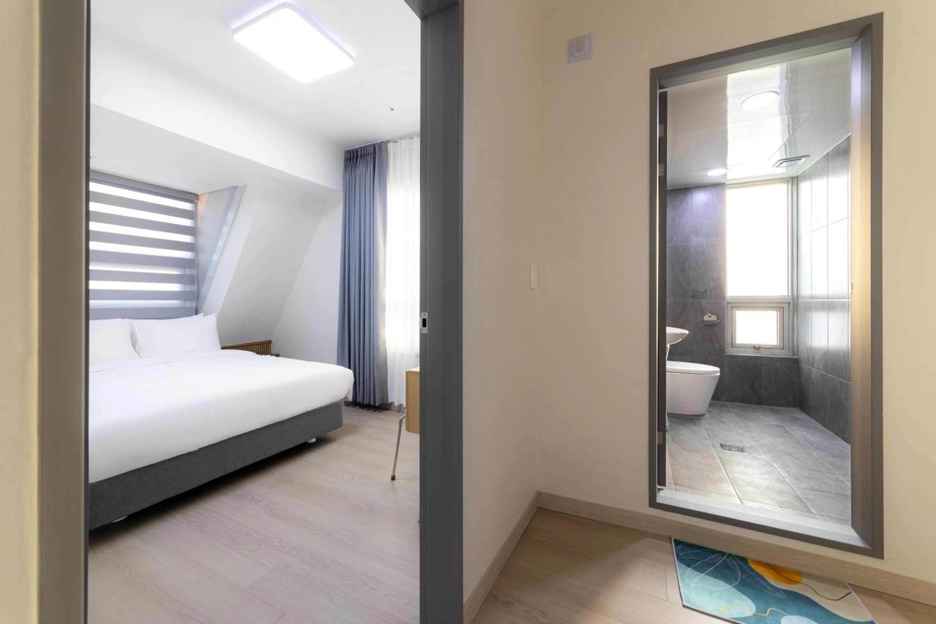 Photo of the whole room, Bed in MJ Hotel Jongno