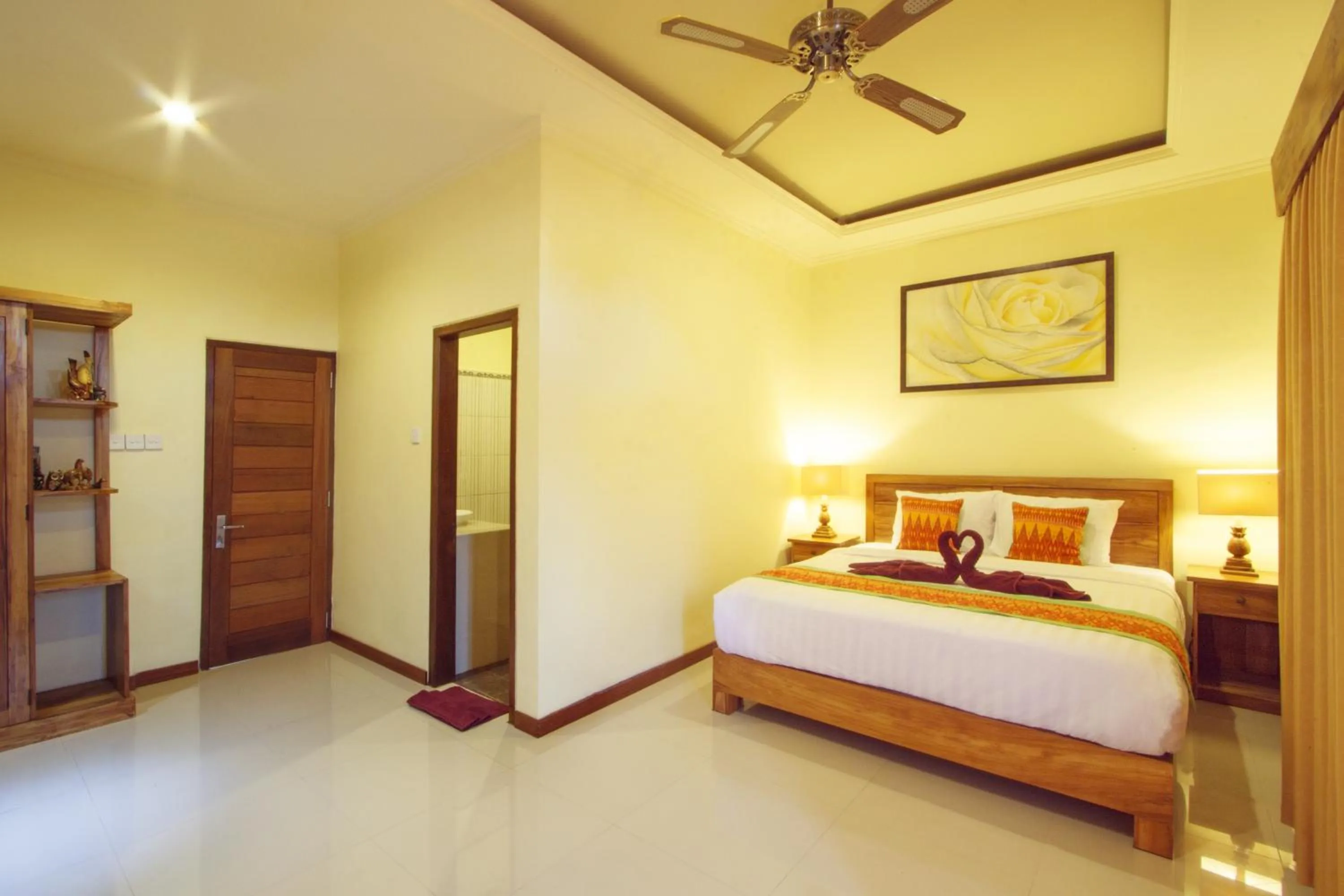 Photo of the whole room, Bed in Tebesaya Homestay Ubud